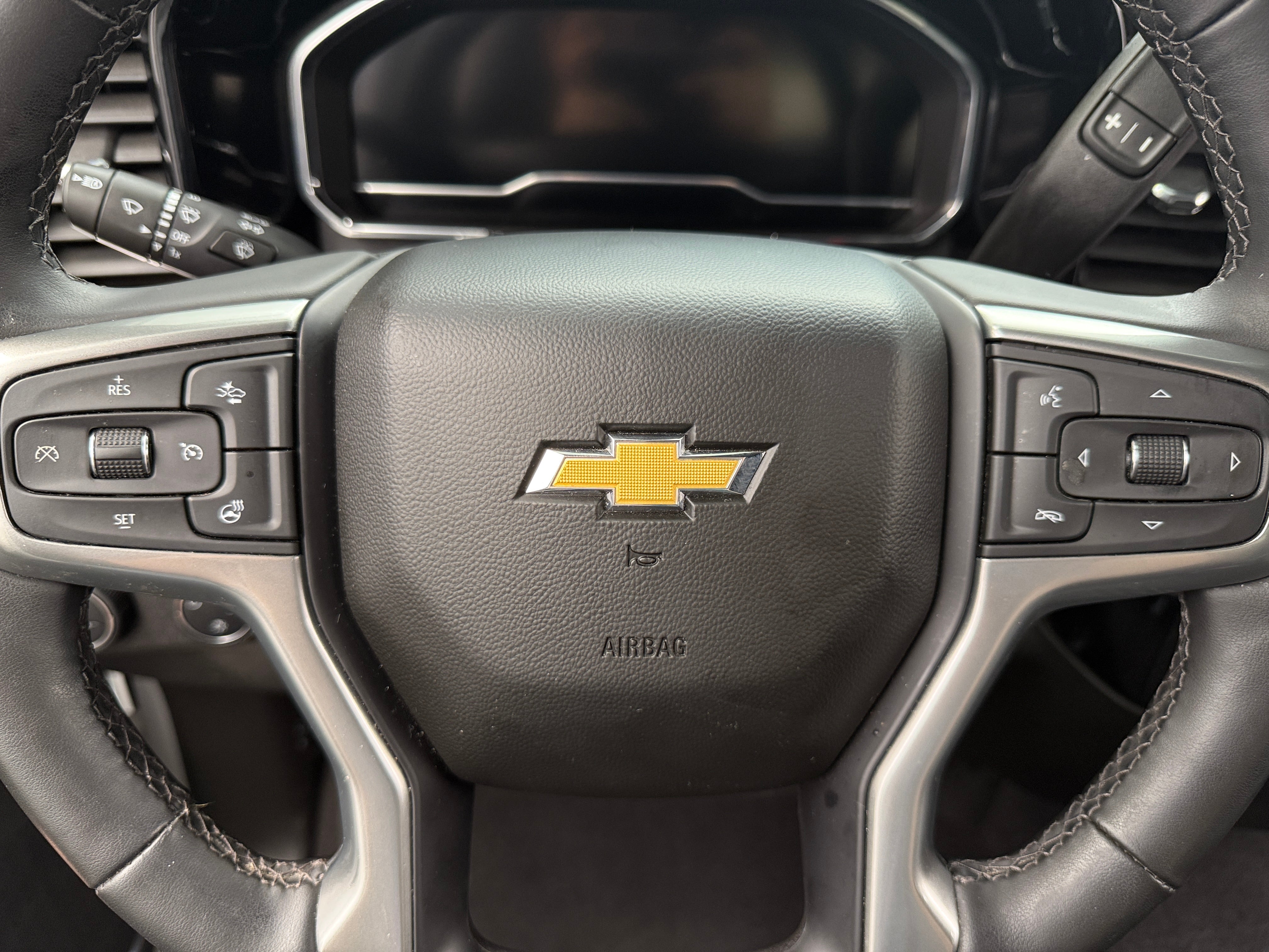 Thumbnail: 2023 Chevrolet Silverado 1500 - 5