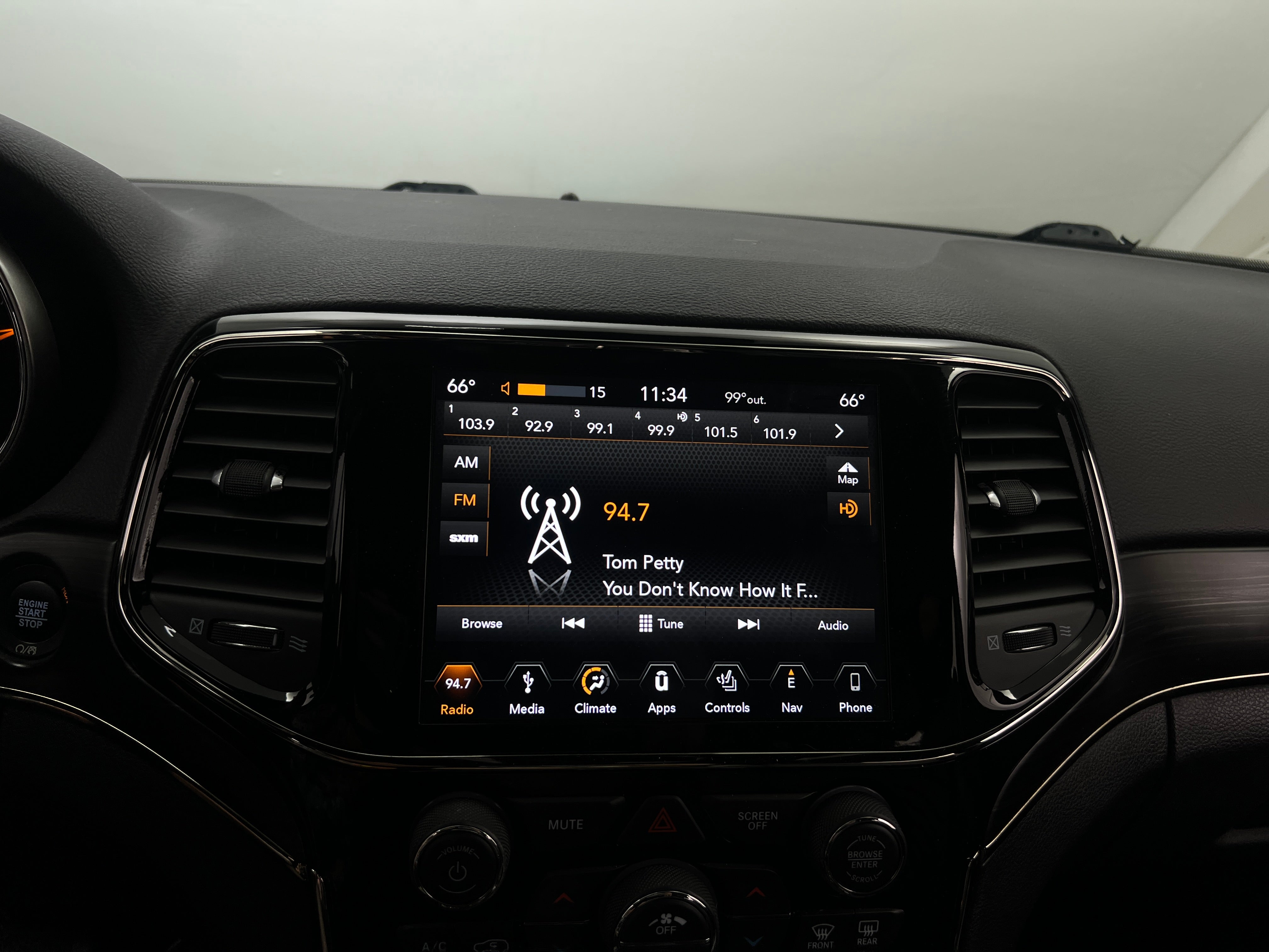 2019 Jeep Grand Cherokee Limited Edition 4
