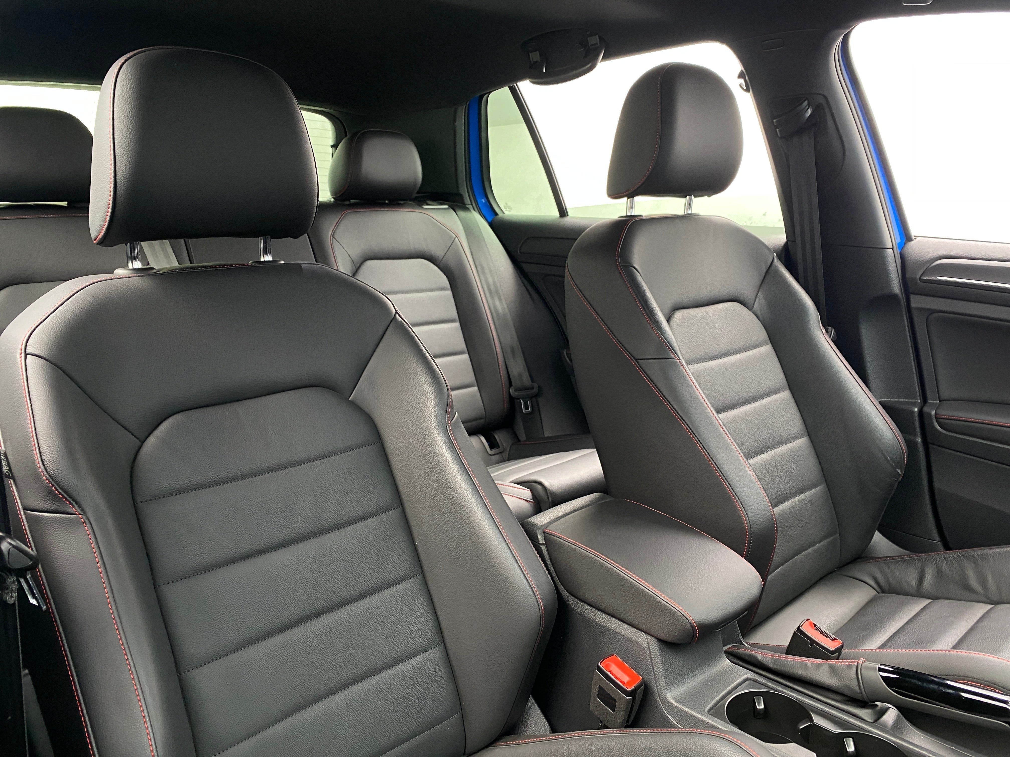 2021 Volkswagen Golf GTI SE 2