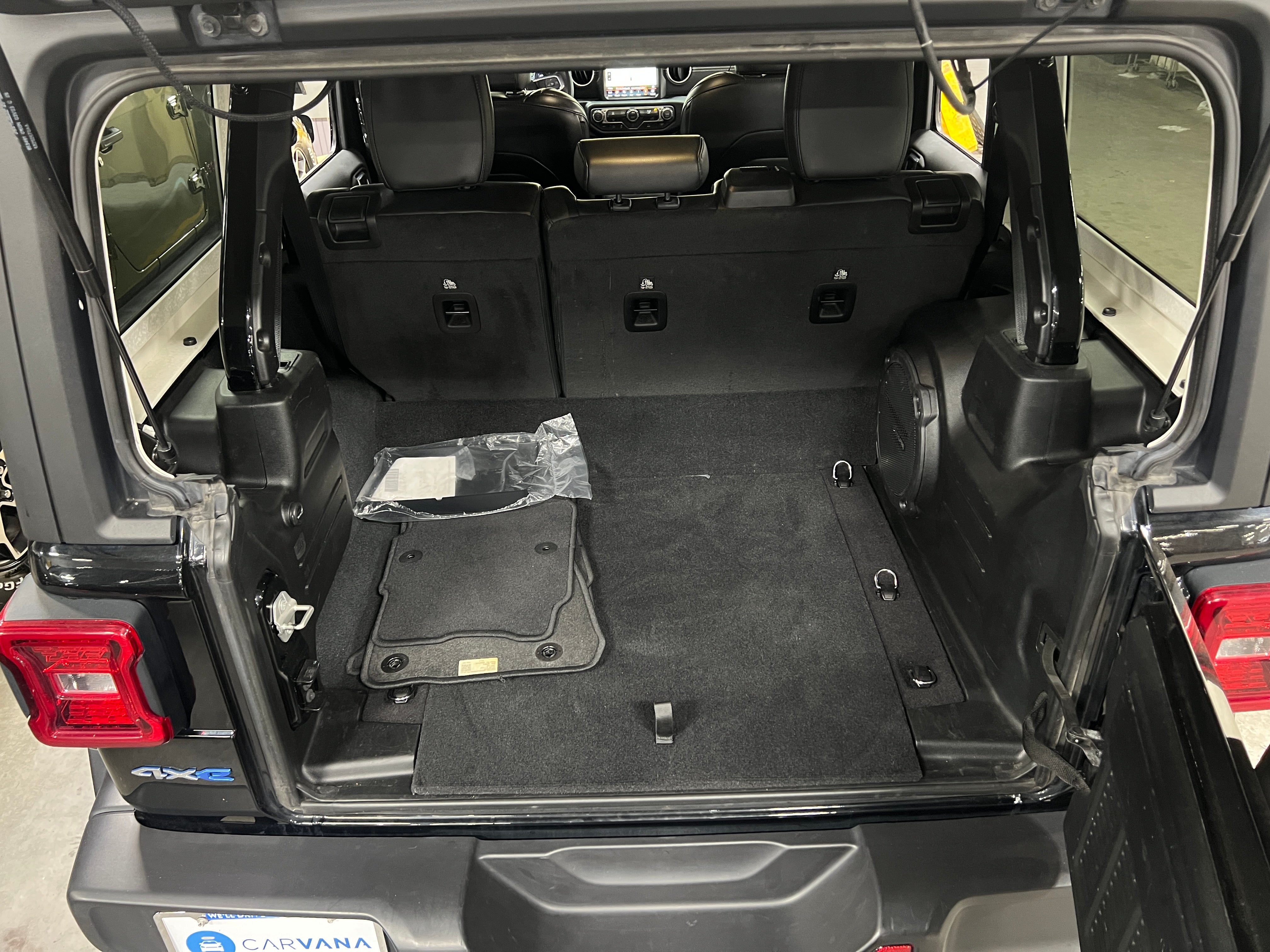2023 Jeep Wrangler Sahara 4xe 6