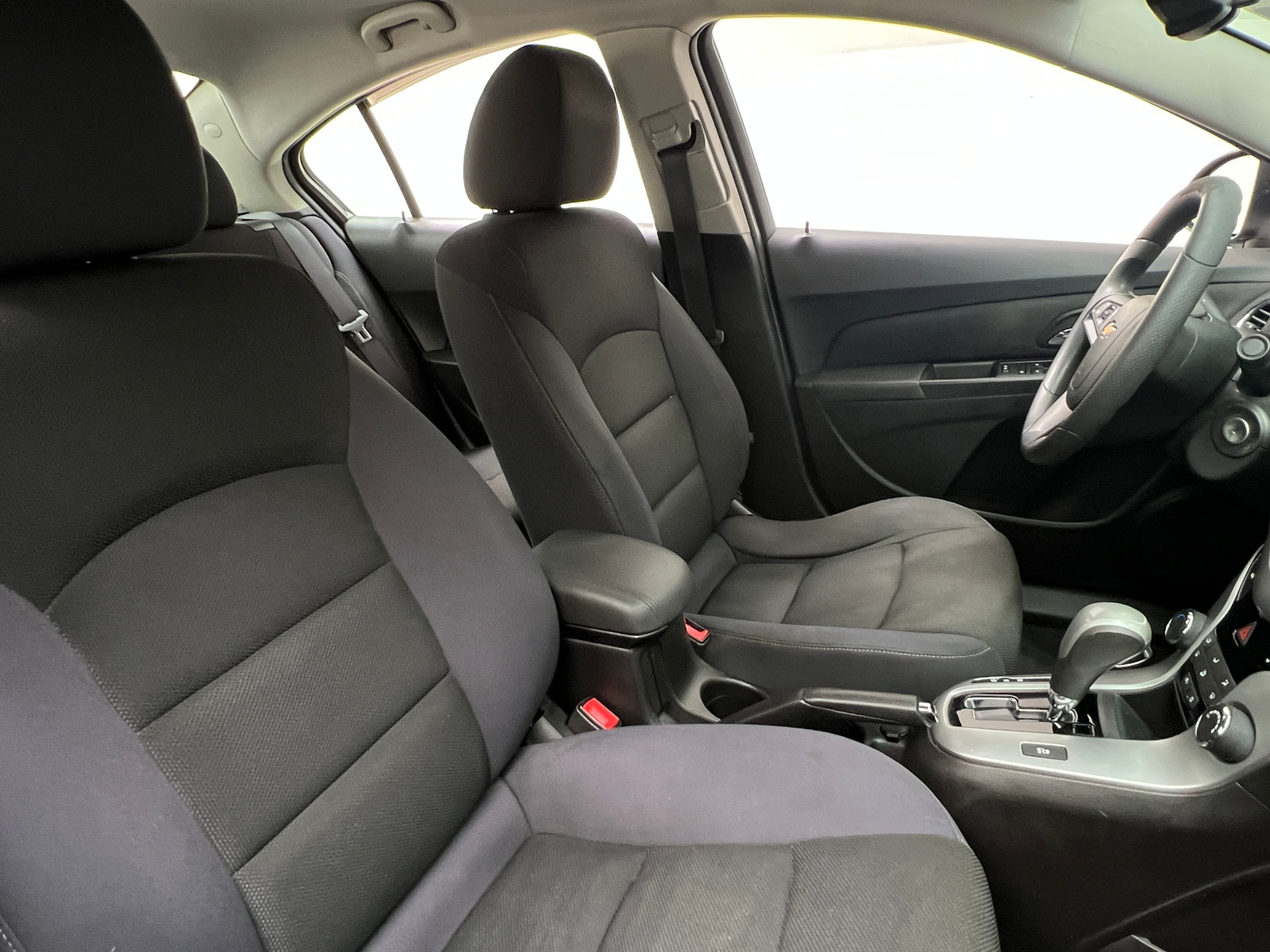Thumbnail: 2015 Chevrolet Cruze - 2