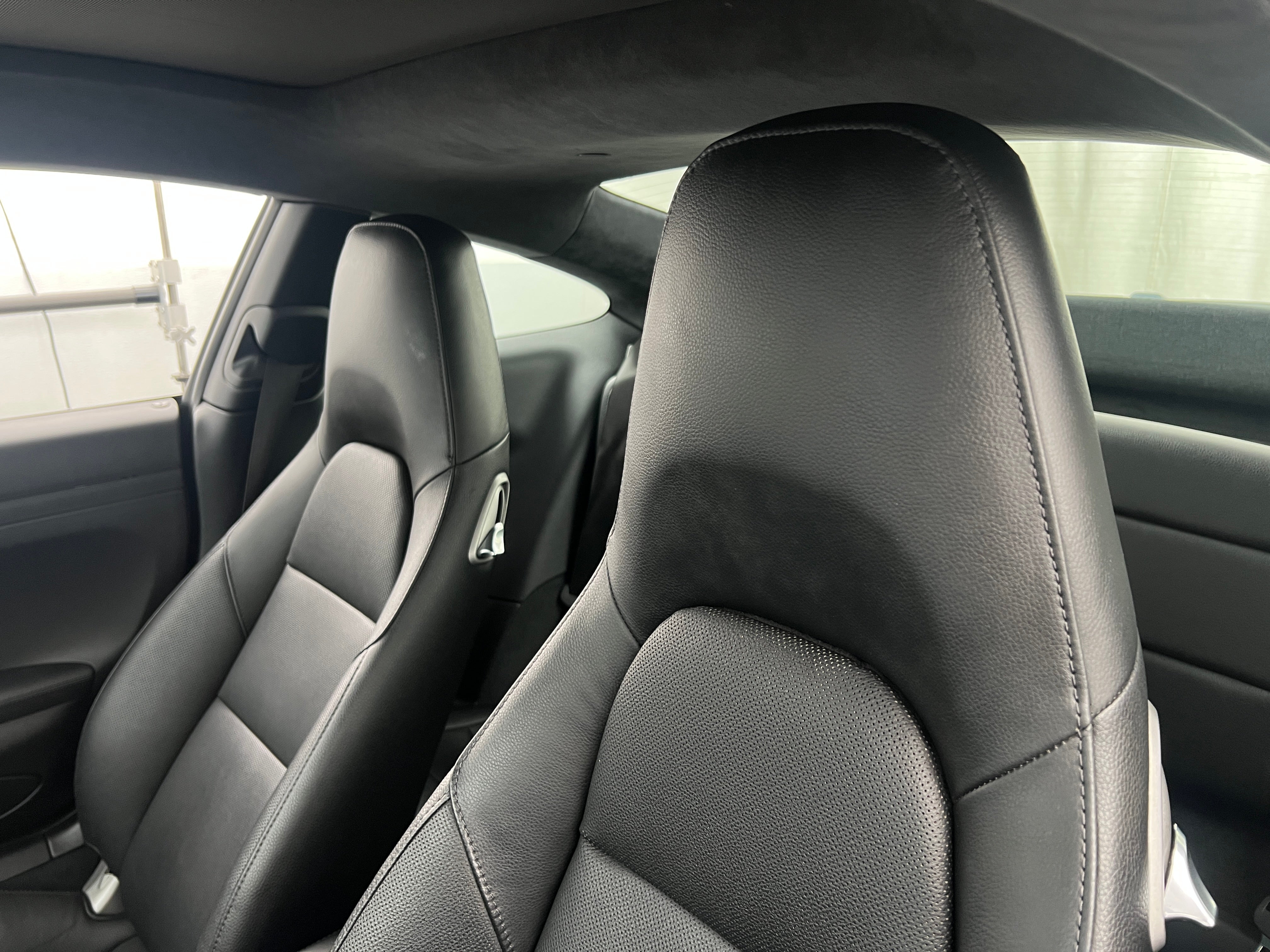 2017 Porsche 911 Carrera 2