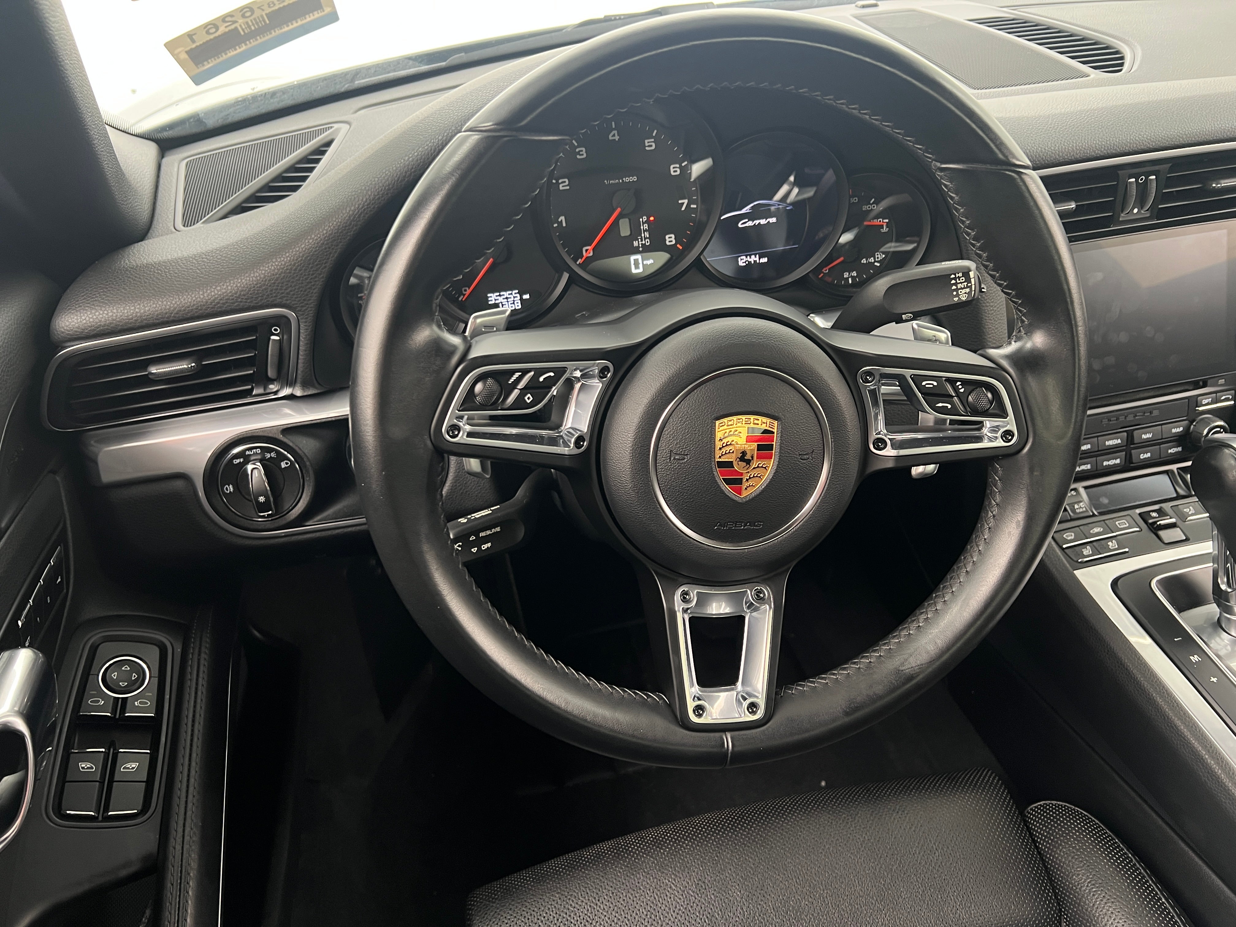 2017 Porsche 911 Carrera 4