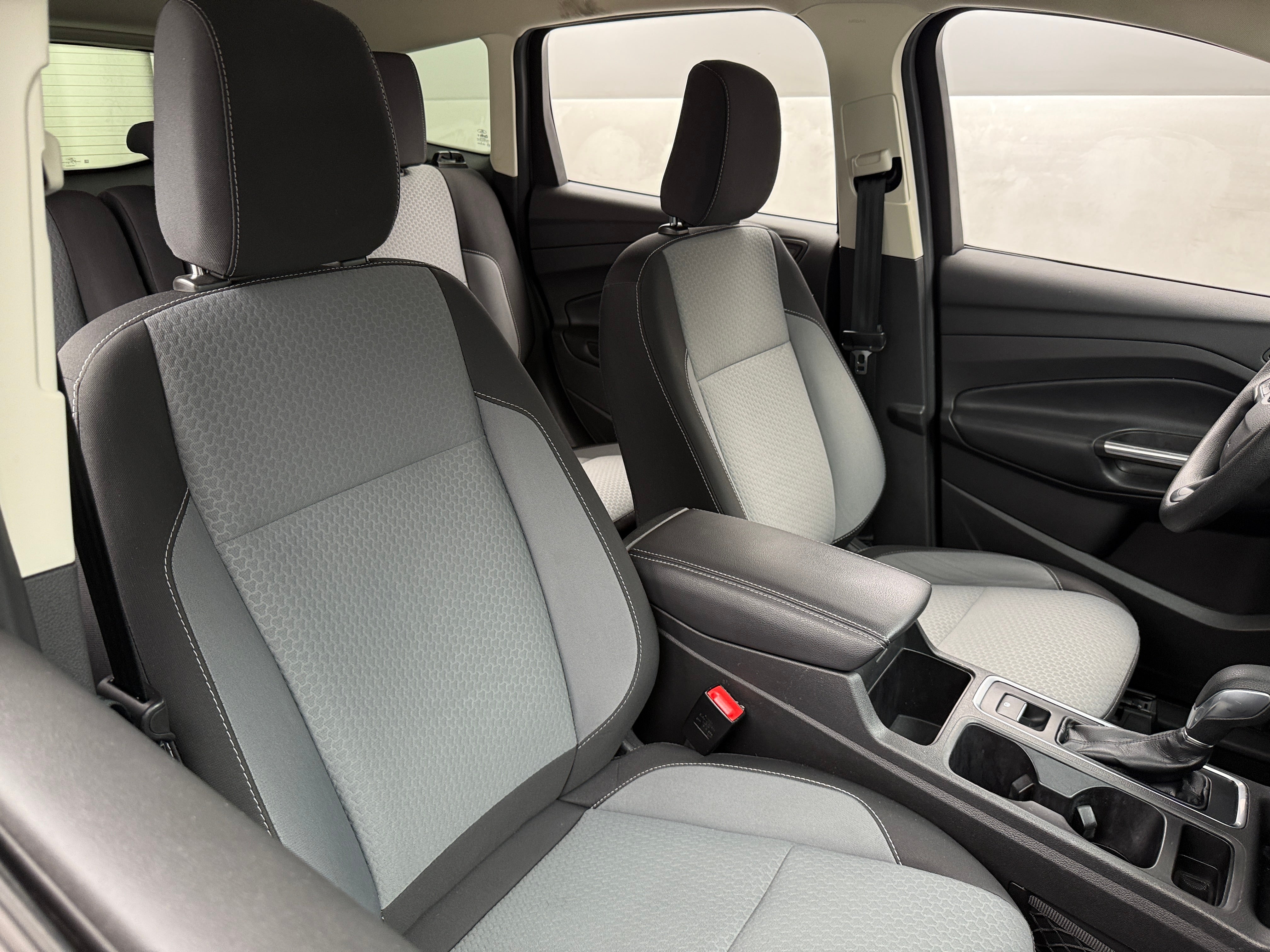 2019 Ford Escape SE 2