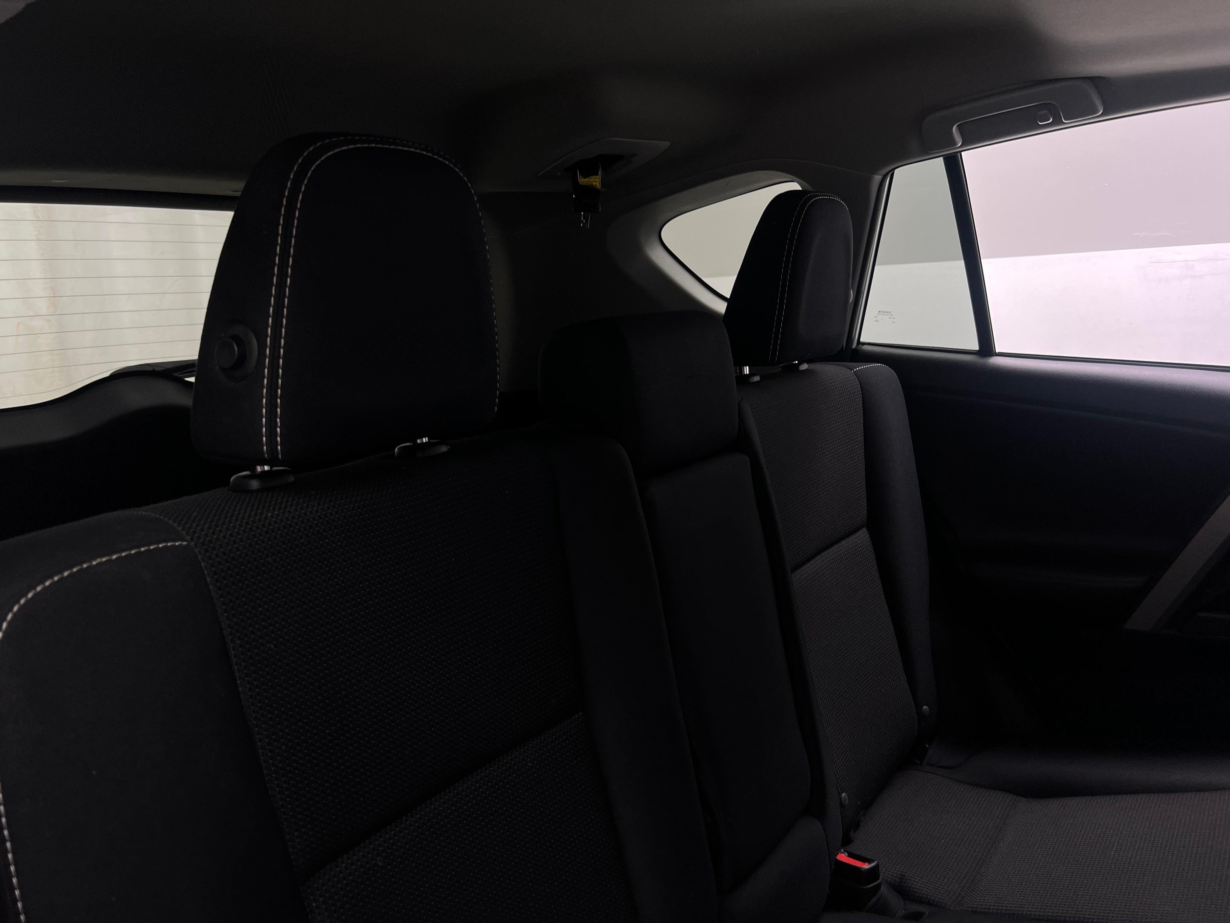 2018 Toyota RAV4 XLE 6