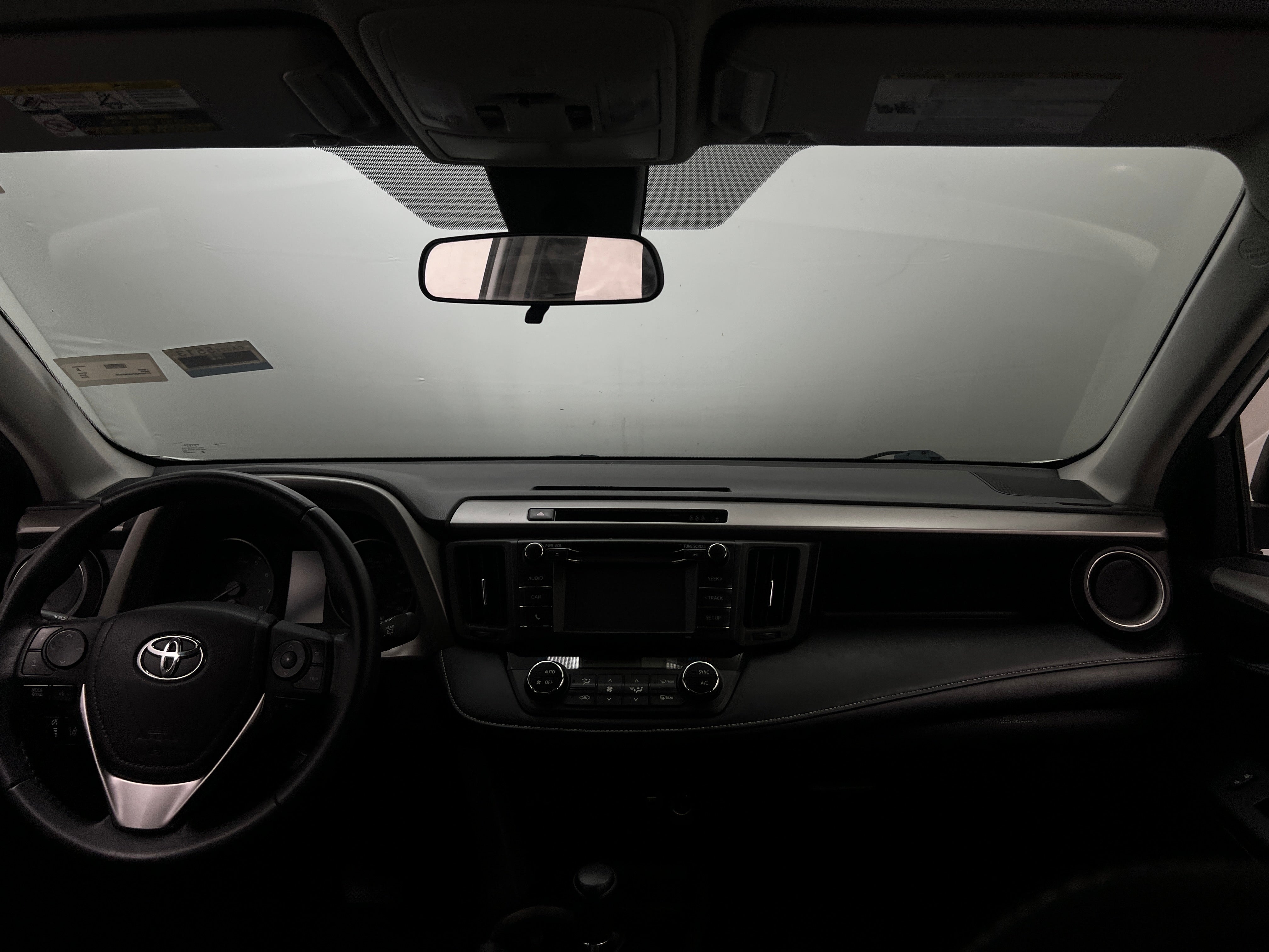 2018 Toyota RAV4 XLE 3