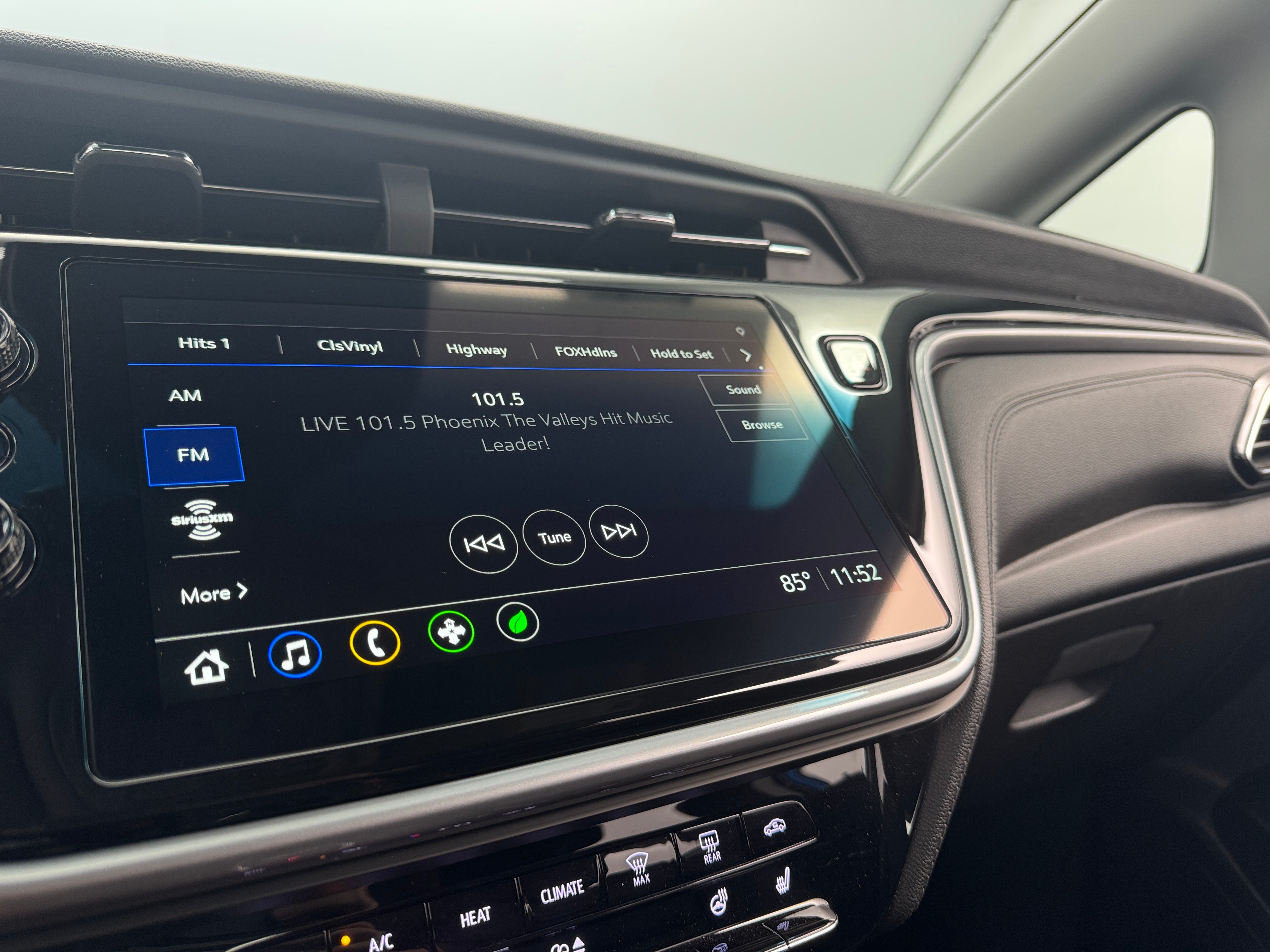 Thumbnail: 2023 Chevrolet Bolt EV - 3