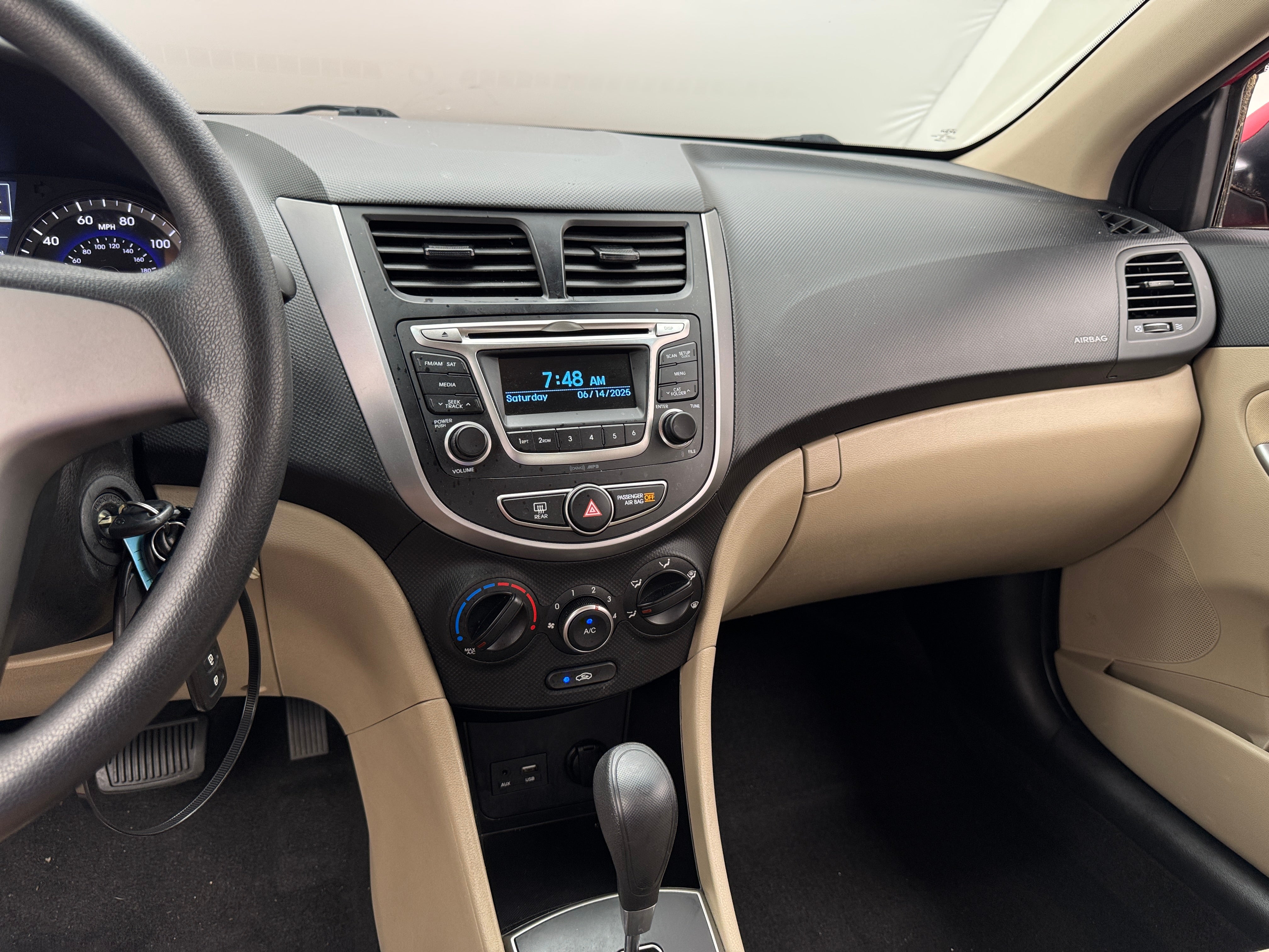 2017 Hyundai Accent SE 4