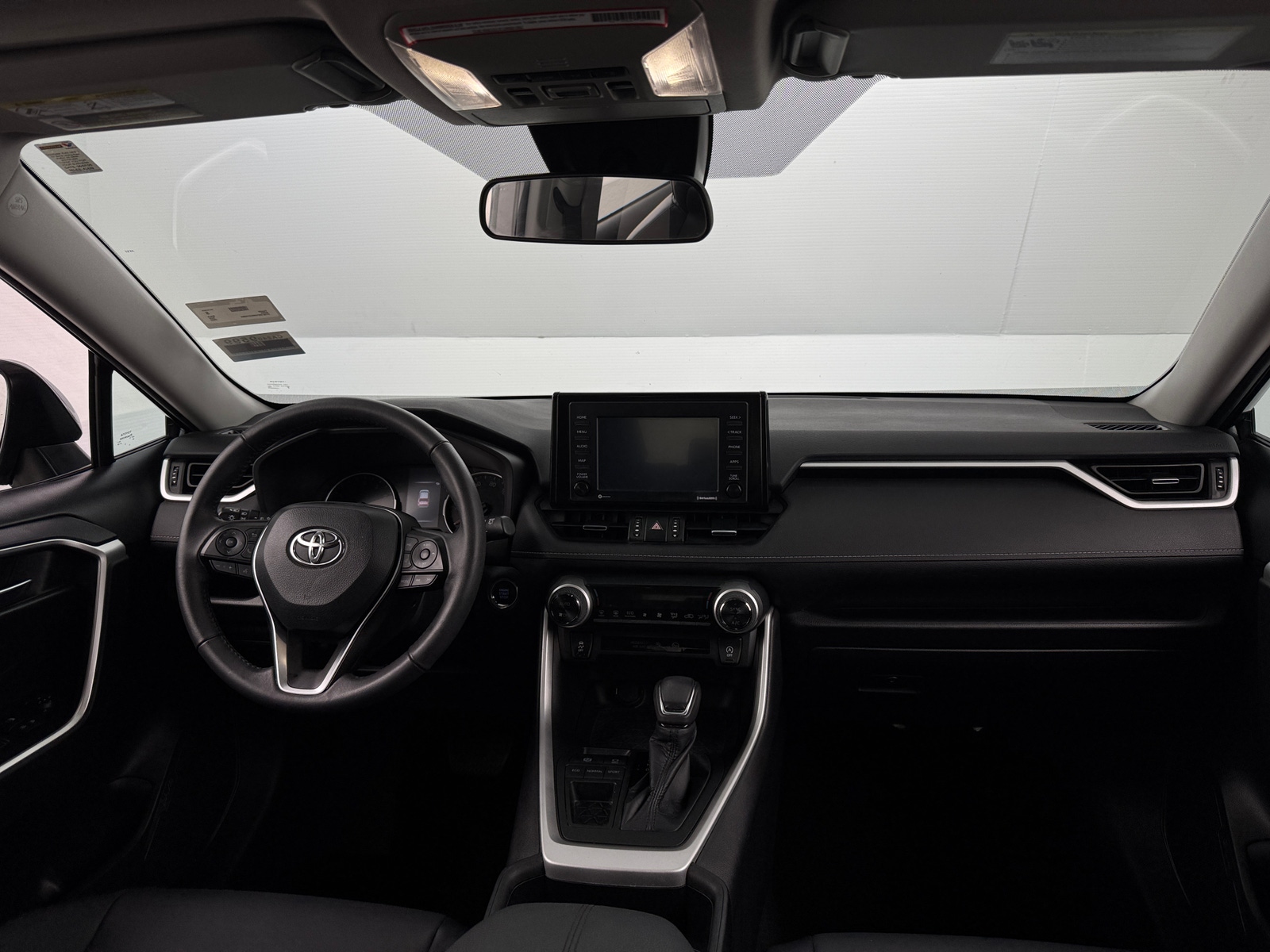 Thumbnail: 2022 Toyota RAV4 - 2