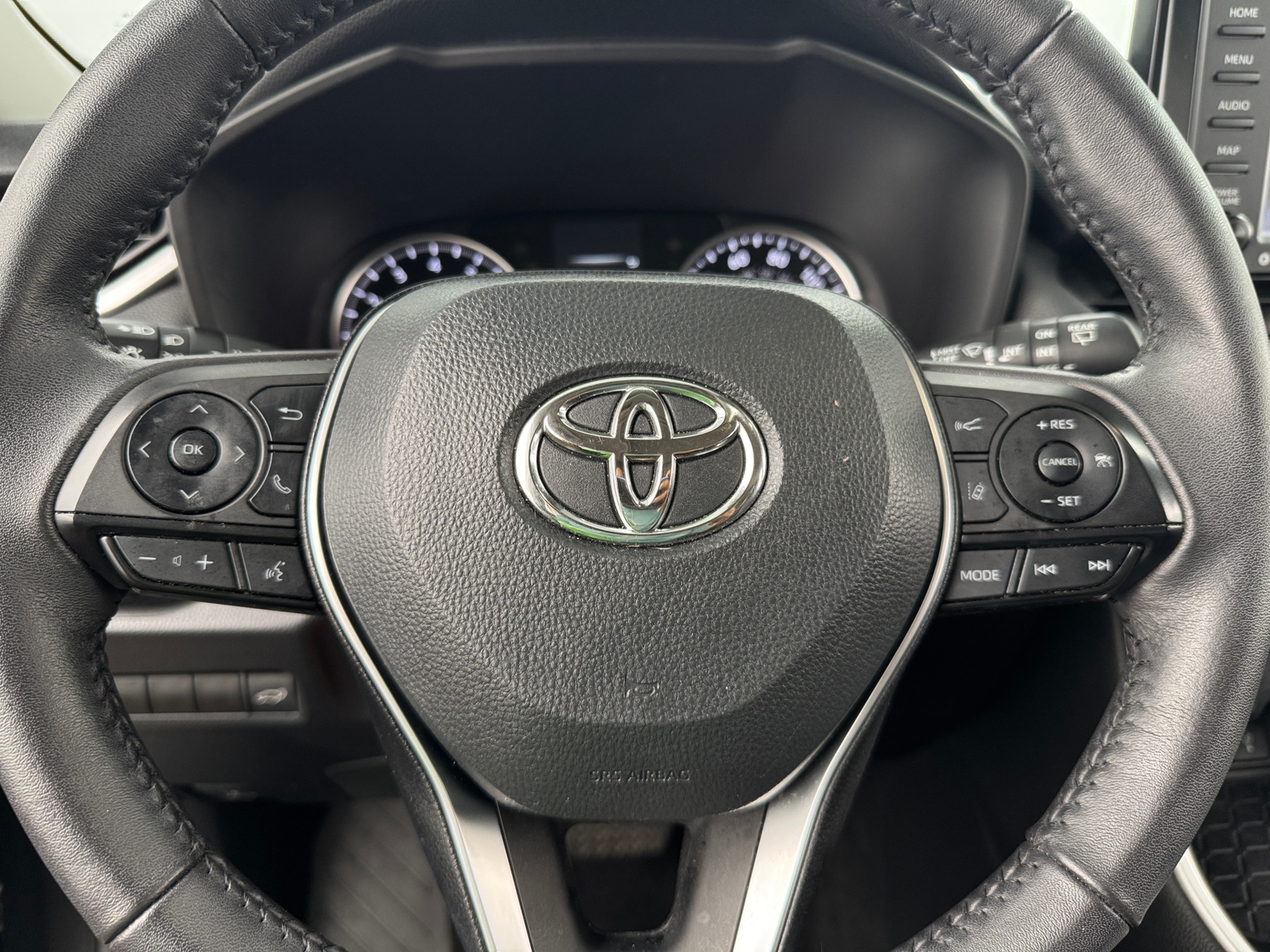 Thumbnail: 2022 Toyota RAV4 - 4