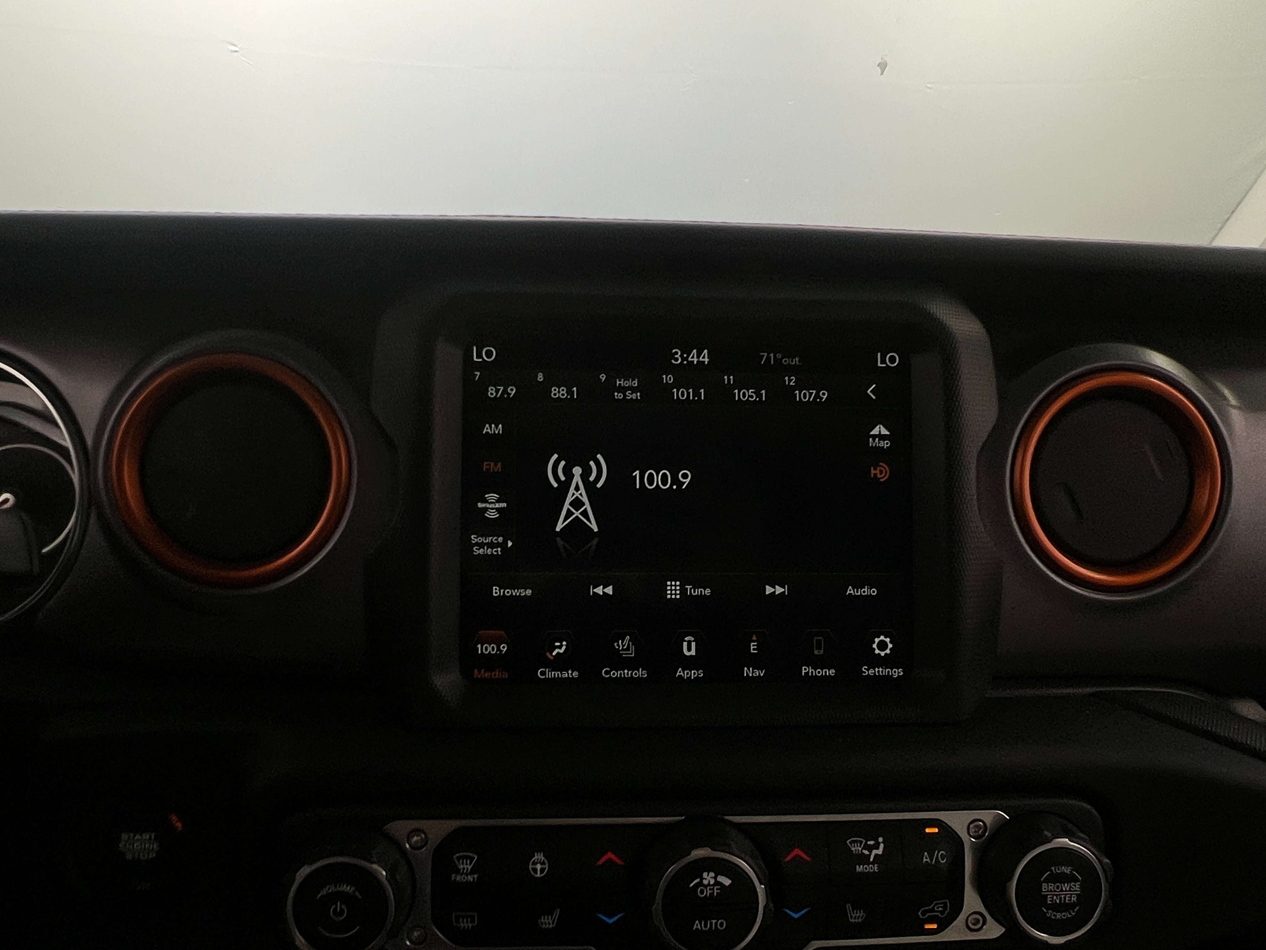 2021 Jeep Gladiator Mojave 3
