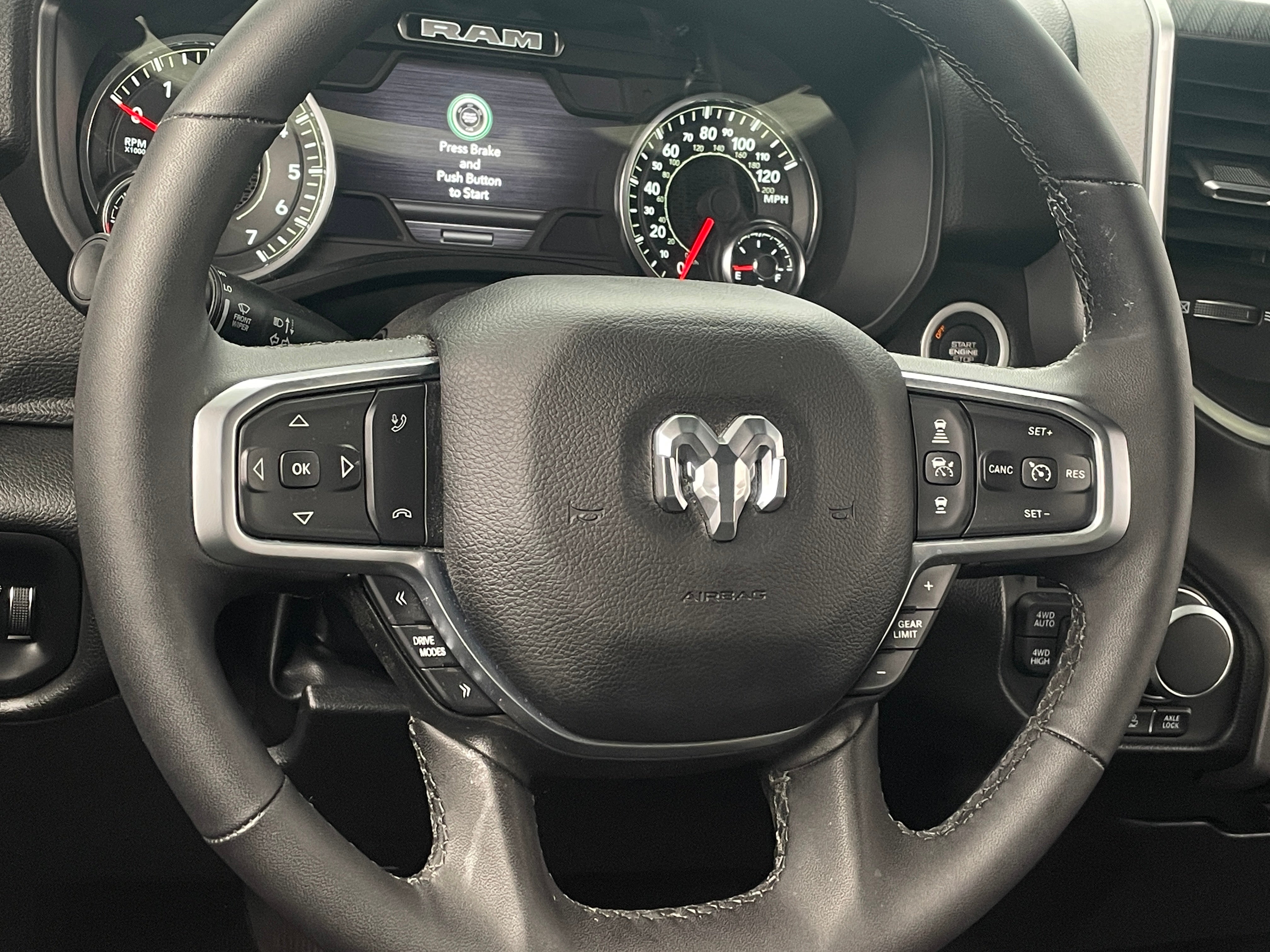 2025 RAM 1500 Big Horn 5