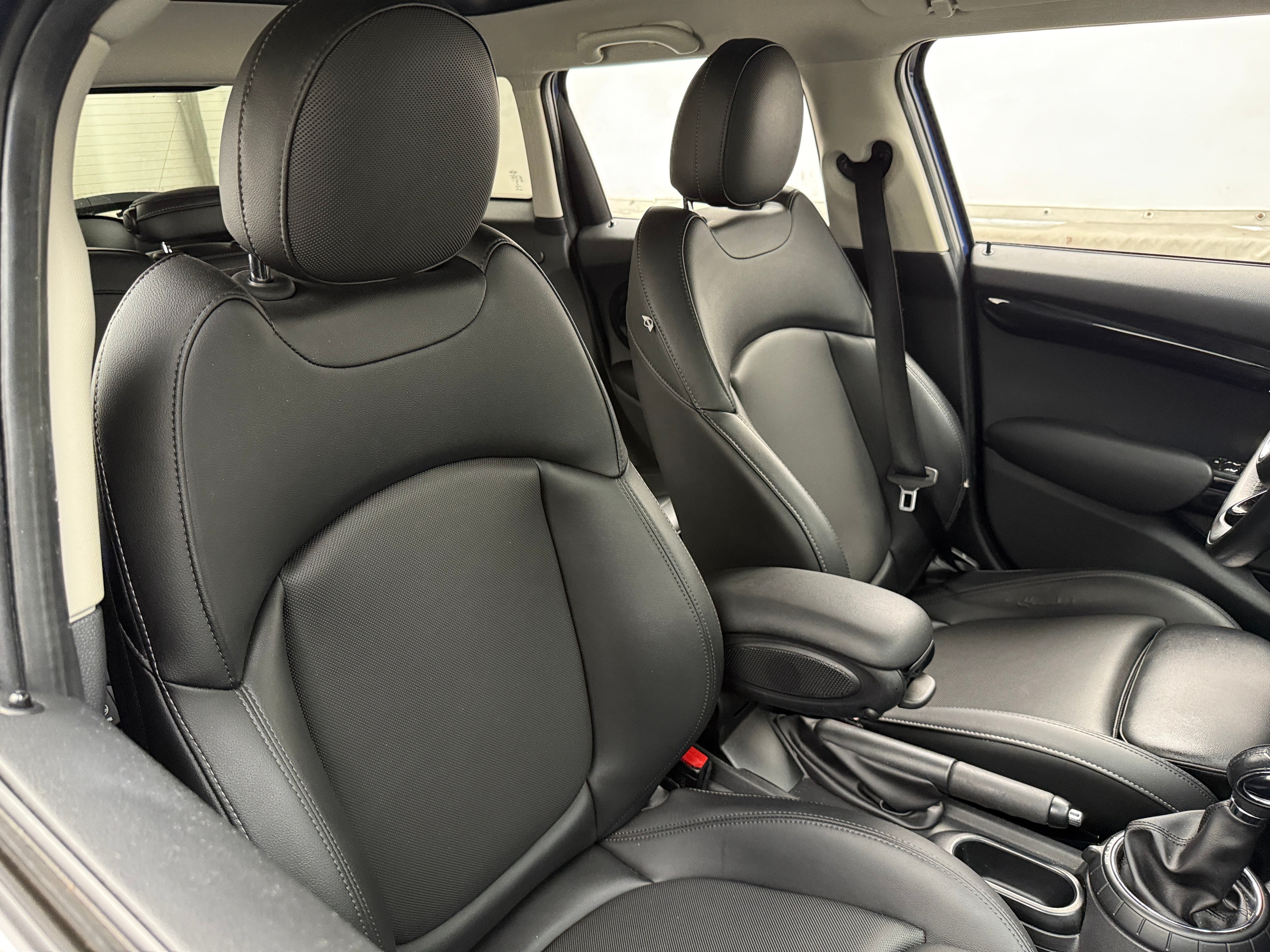 2015 MINI Cooper Hardtop S 2
