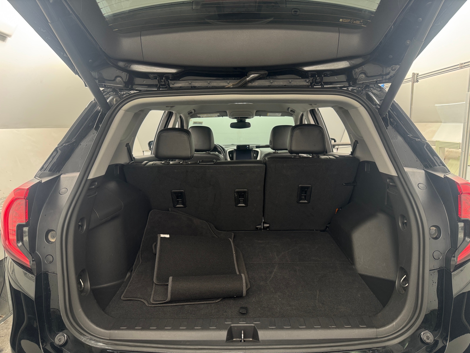 Thumbnail: 2024 GMC Terrain - 6
