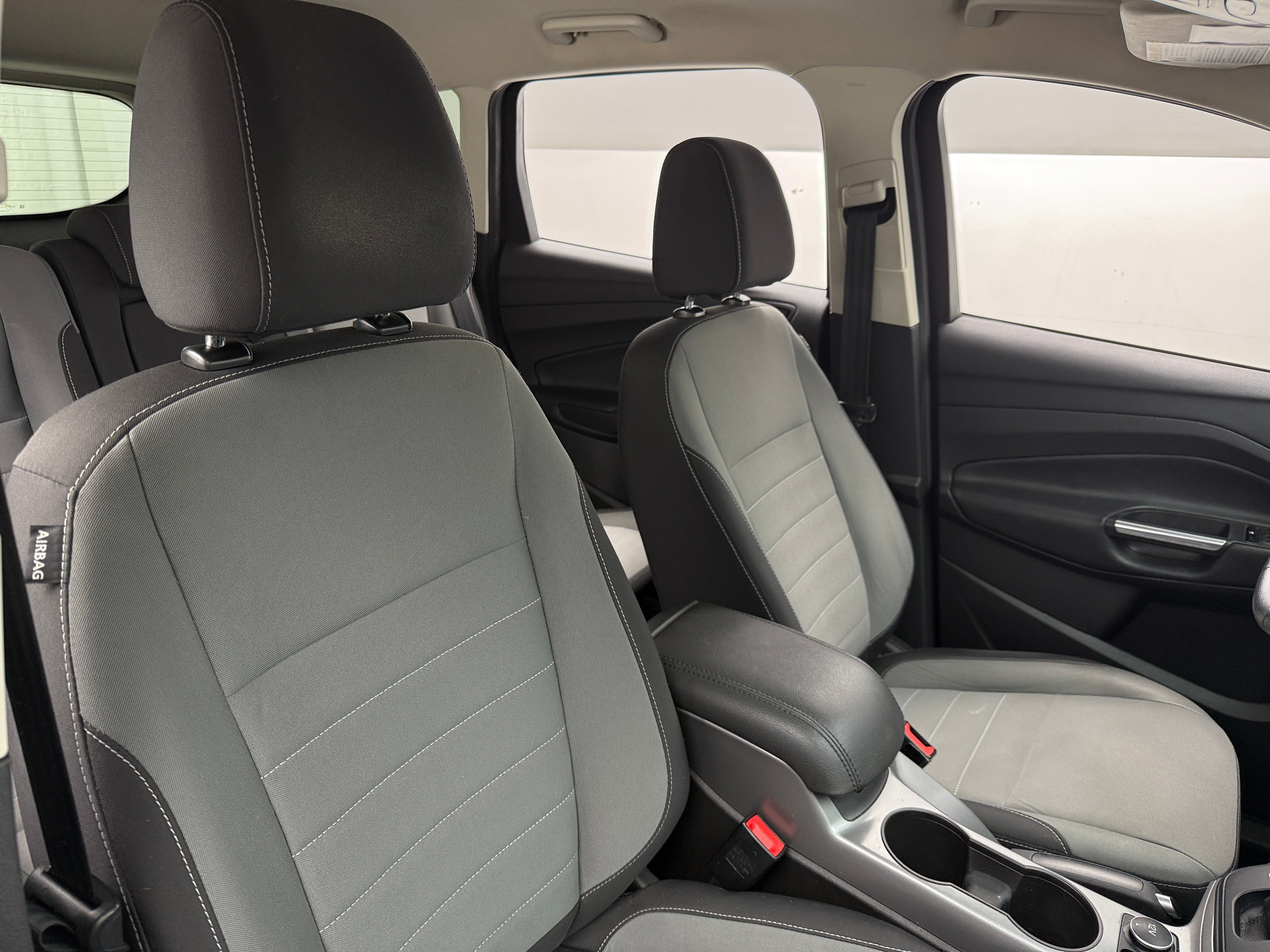 2016 Ford Escape SE 2