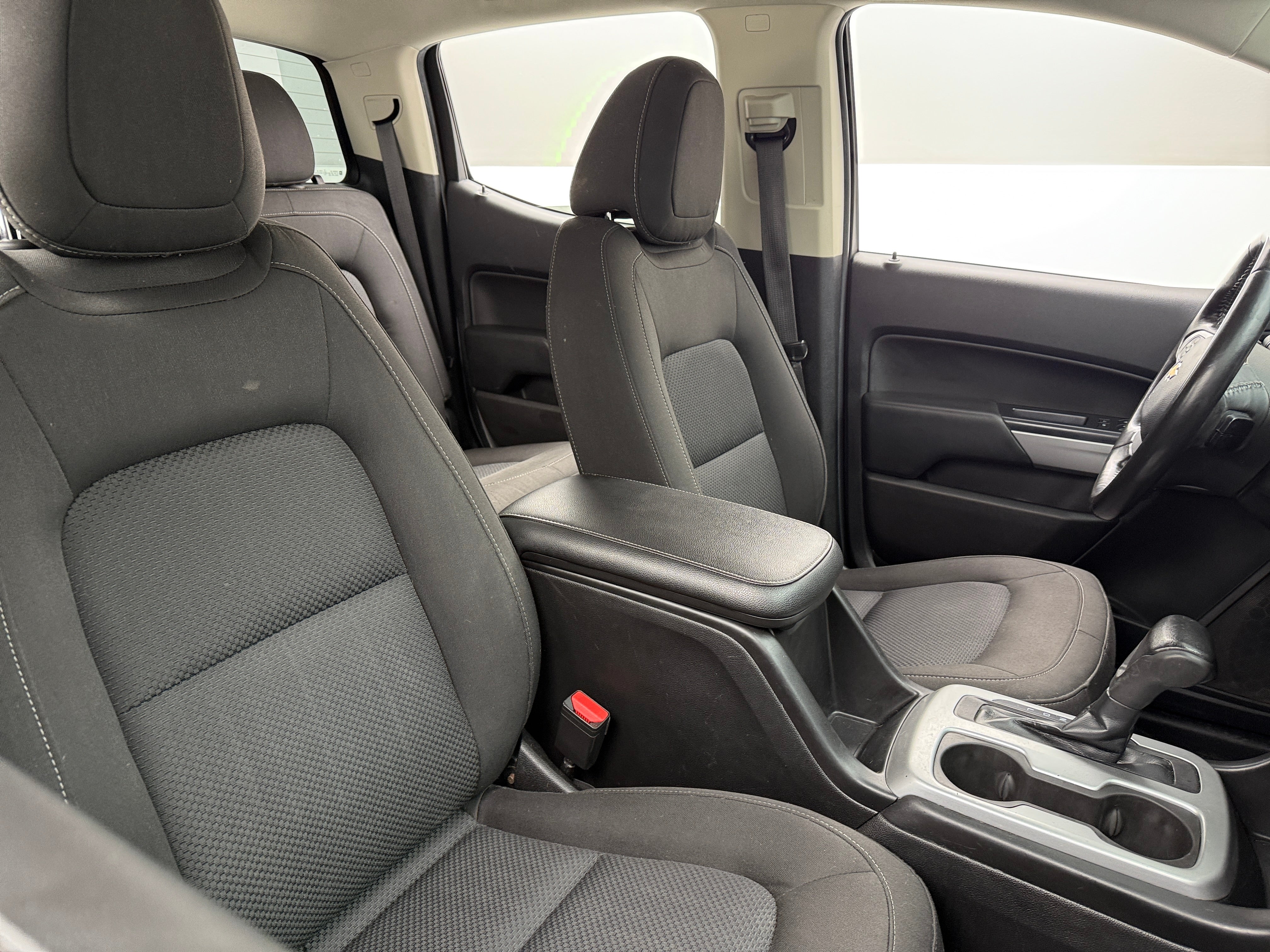 2019 Chevrolet Colorado LT 2