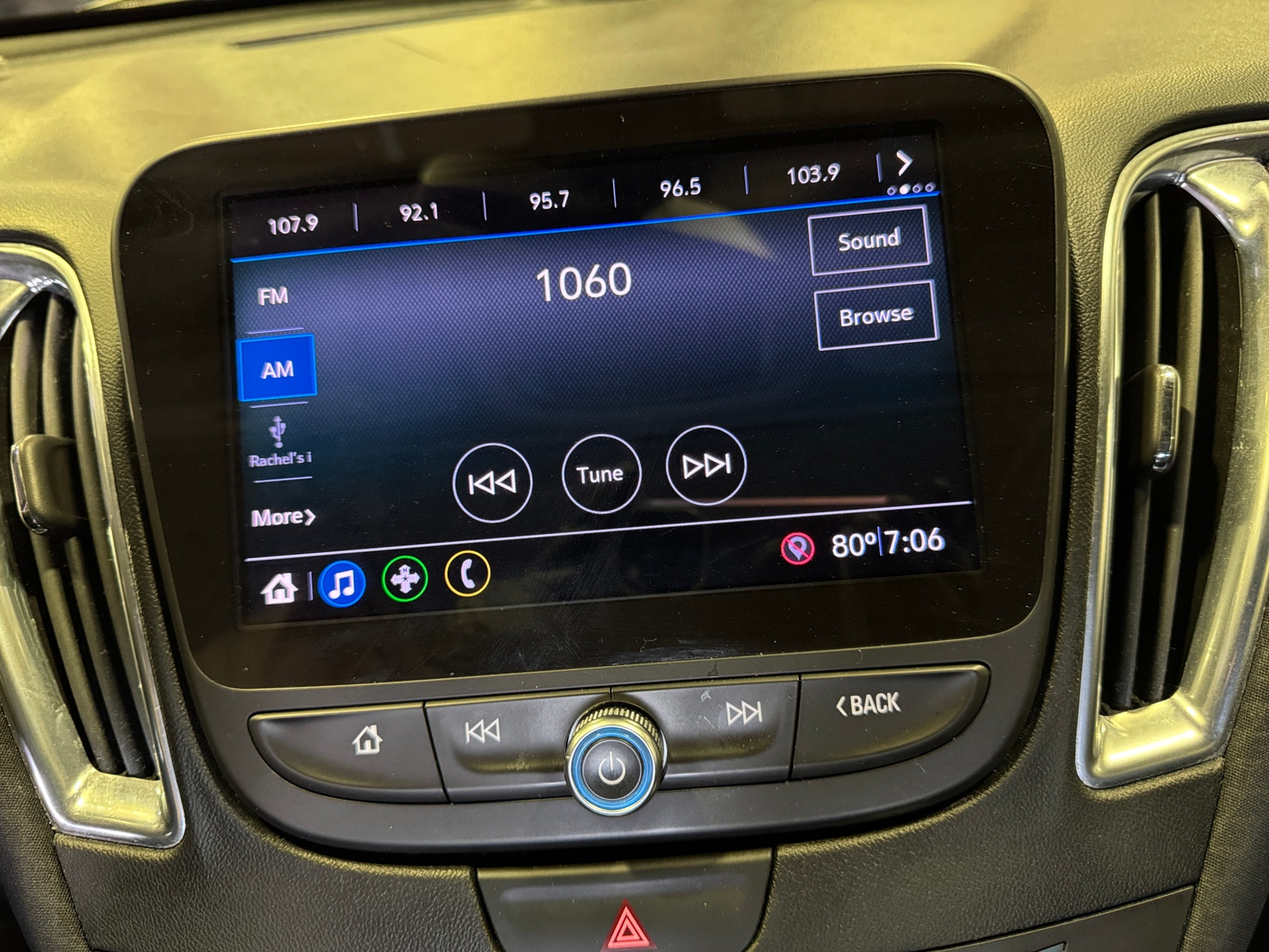 Thumbnail: 2019 Chevrolet Malibu - 4