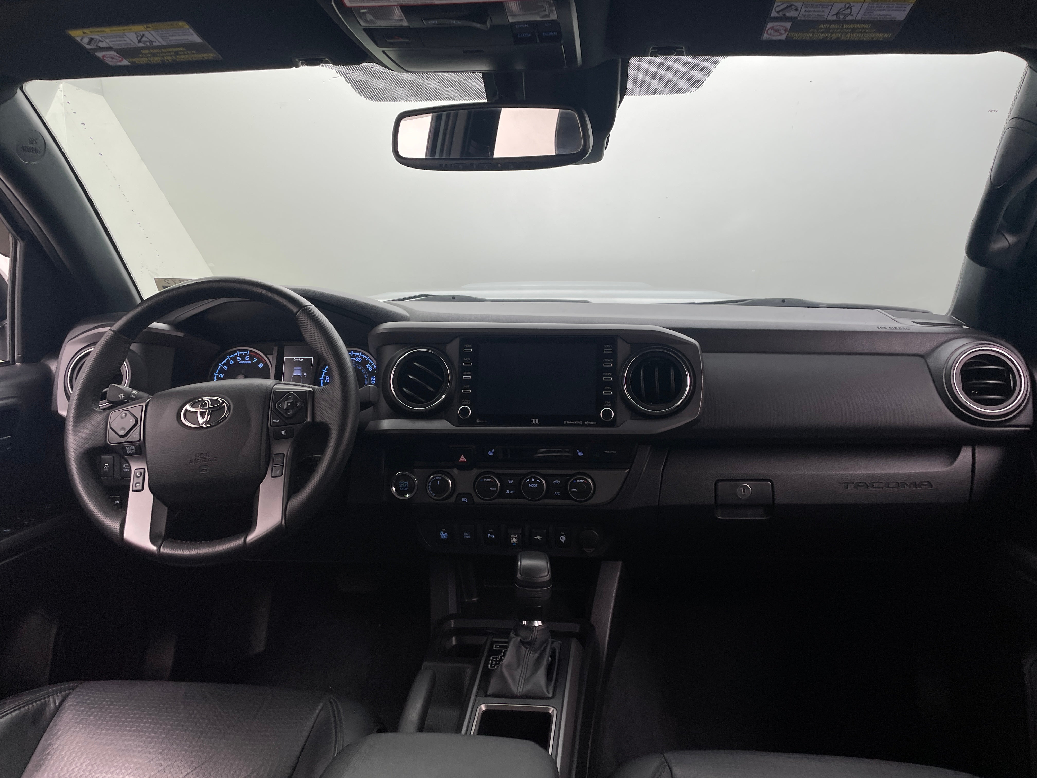 2022 Toyota Tacoma TRD Sport 2