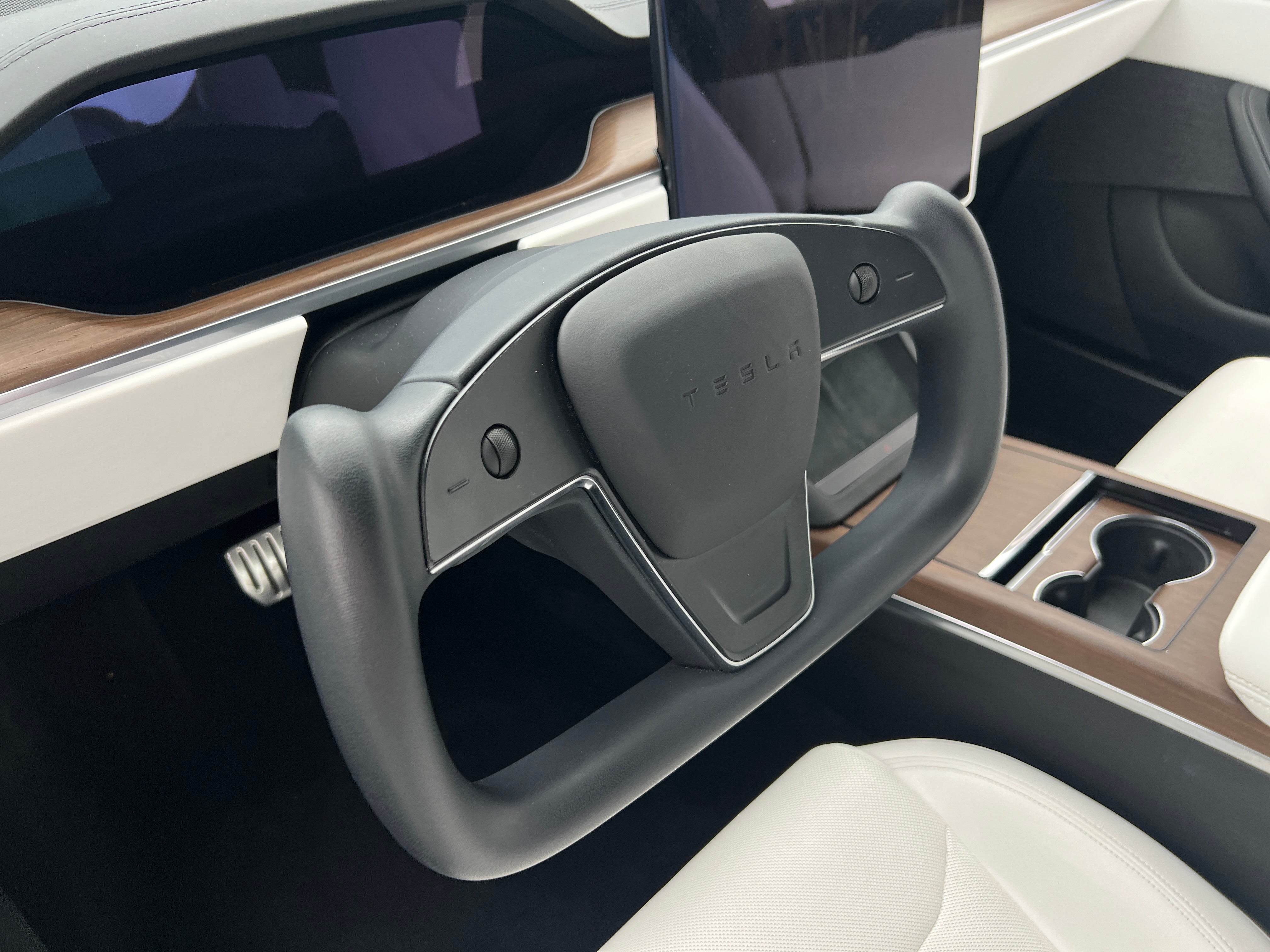 2022 Tesla Model S Long Range 4