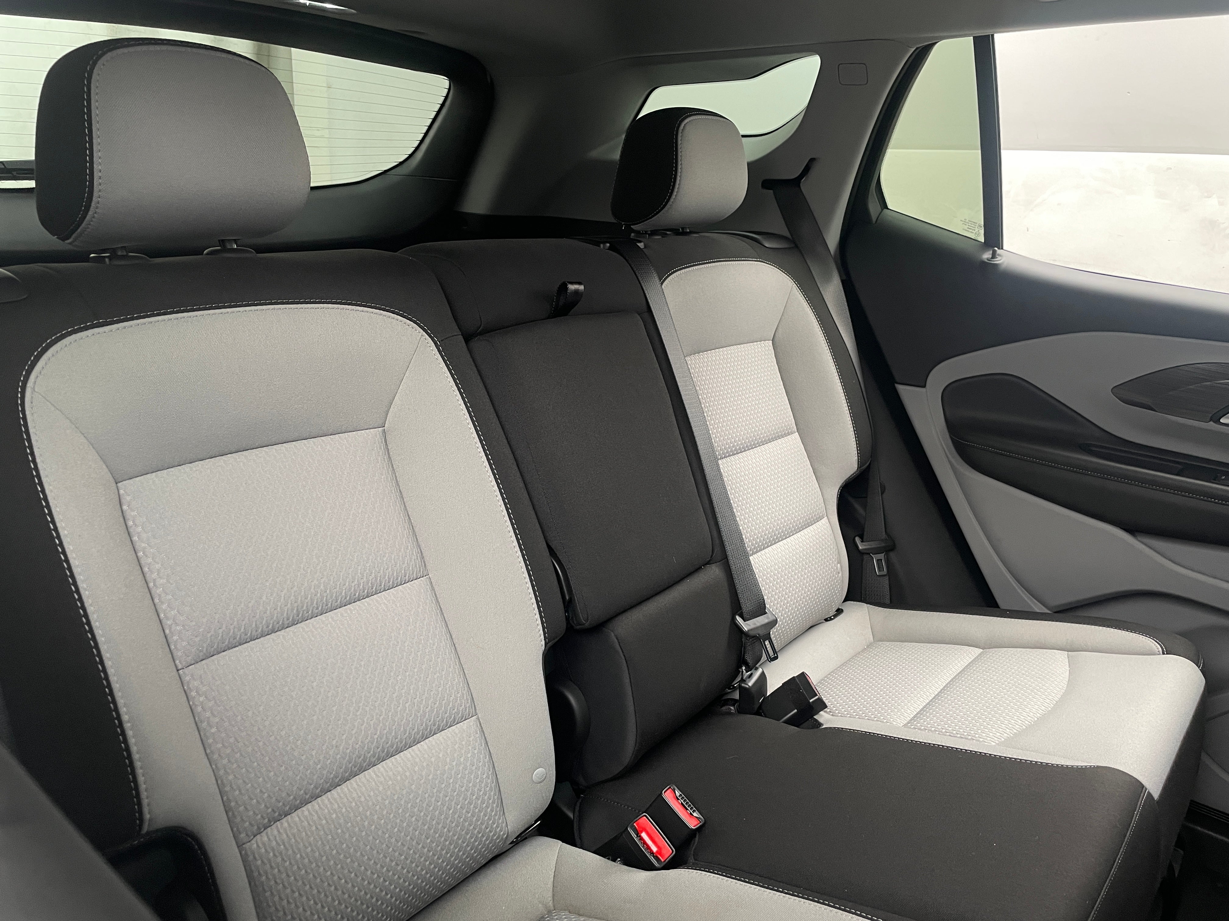 2023 GMC Terrain SLE 6