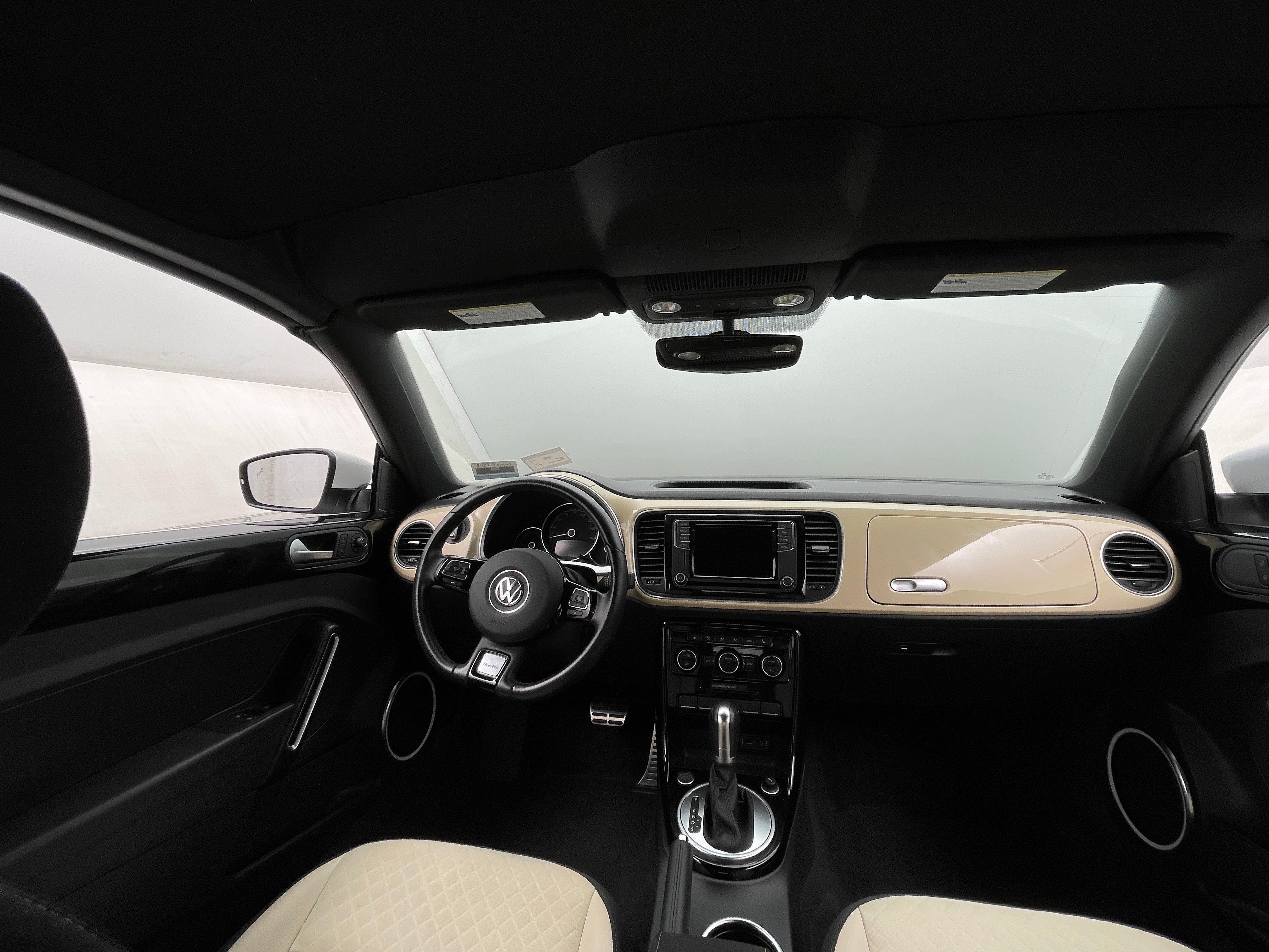 2019 Volkswagen Beetle Final Edition SE 2