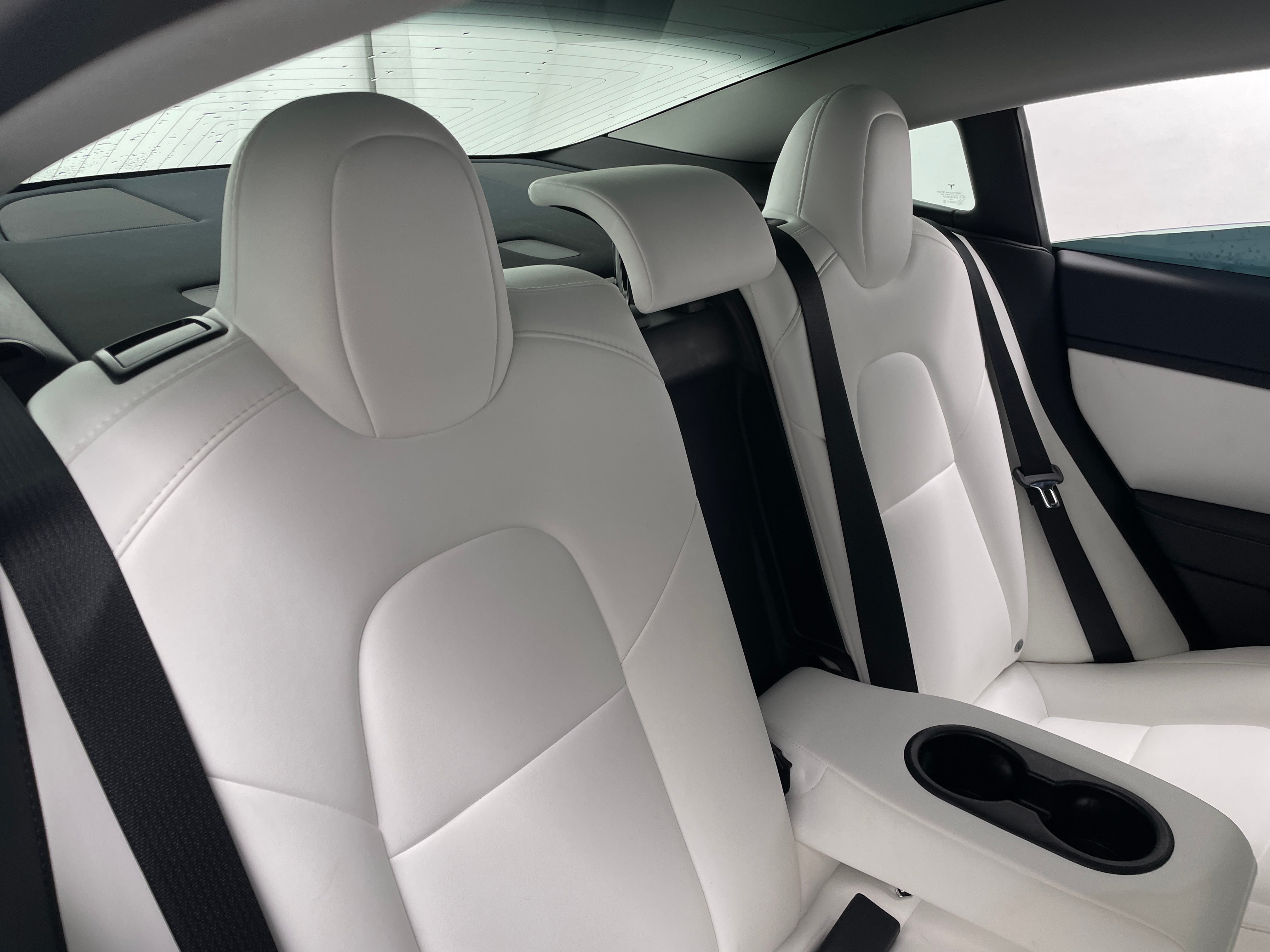 2020 Tesla Model 3 Standard Range 4