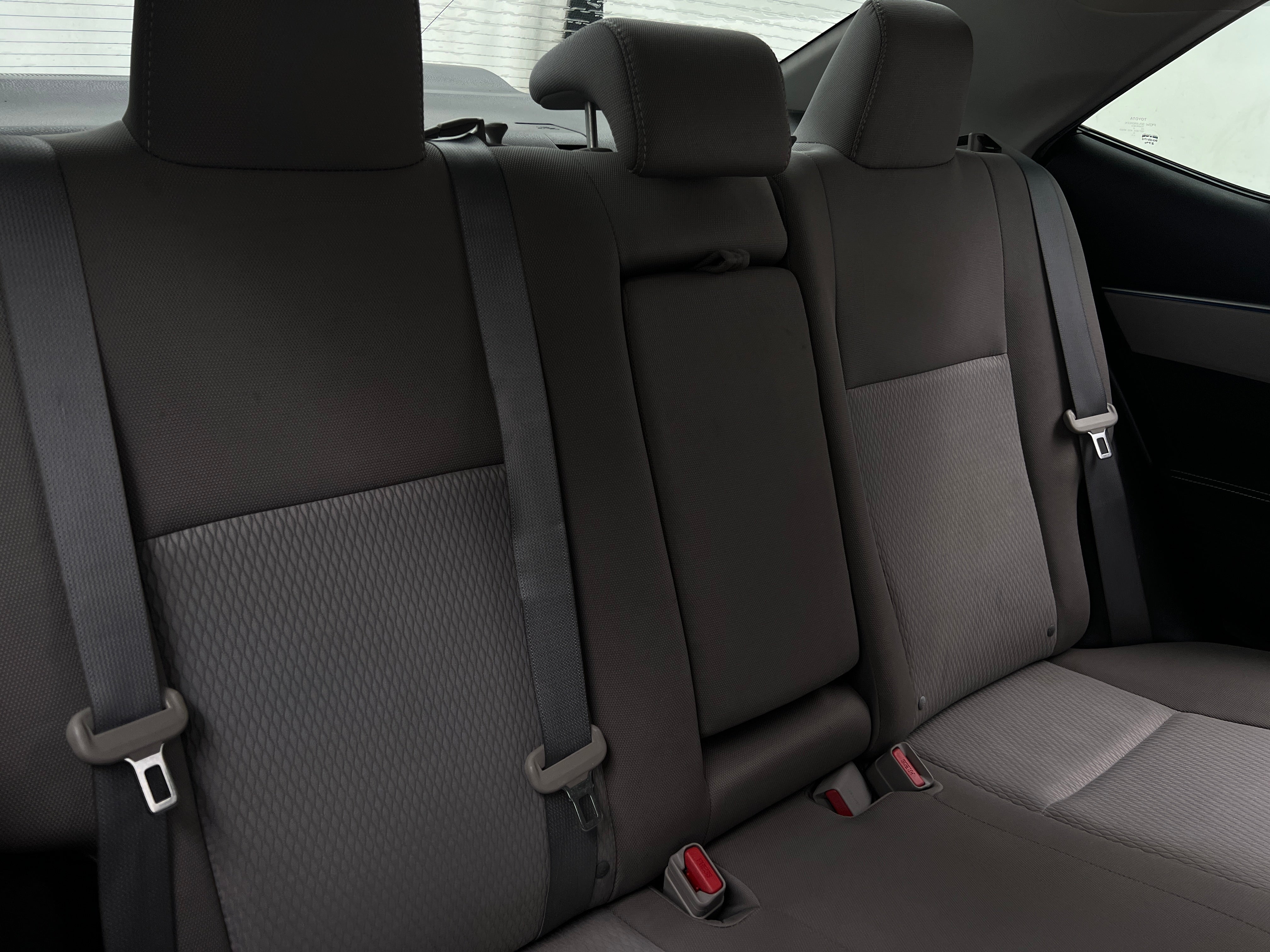 2016 Toyota Corolla LE 6