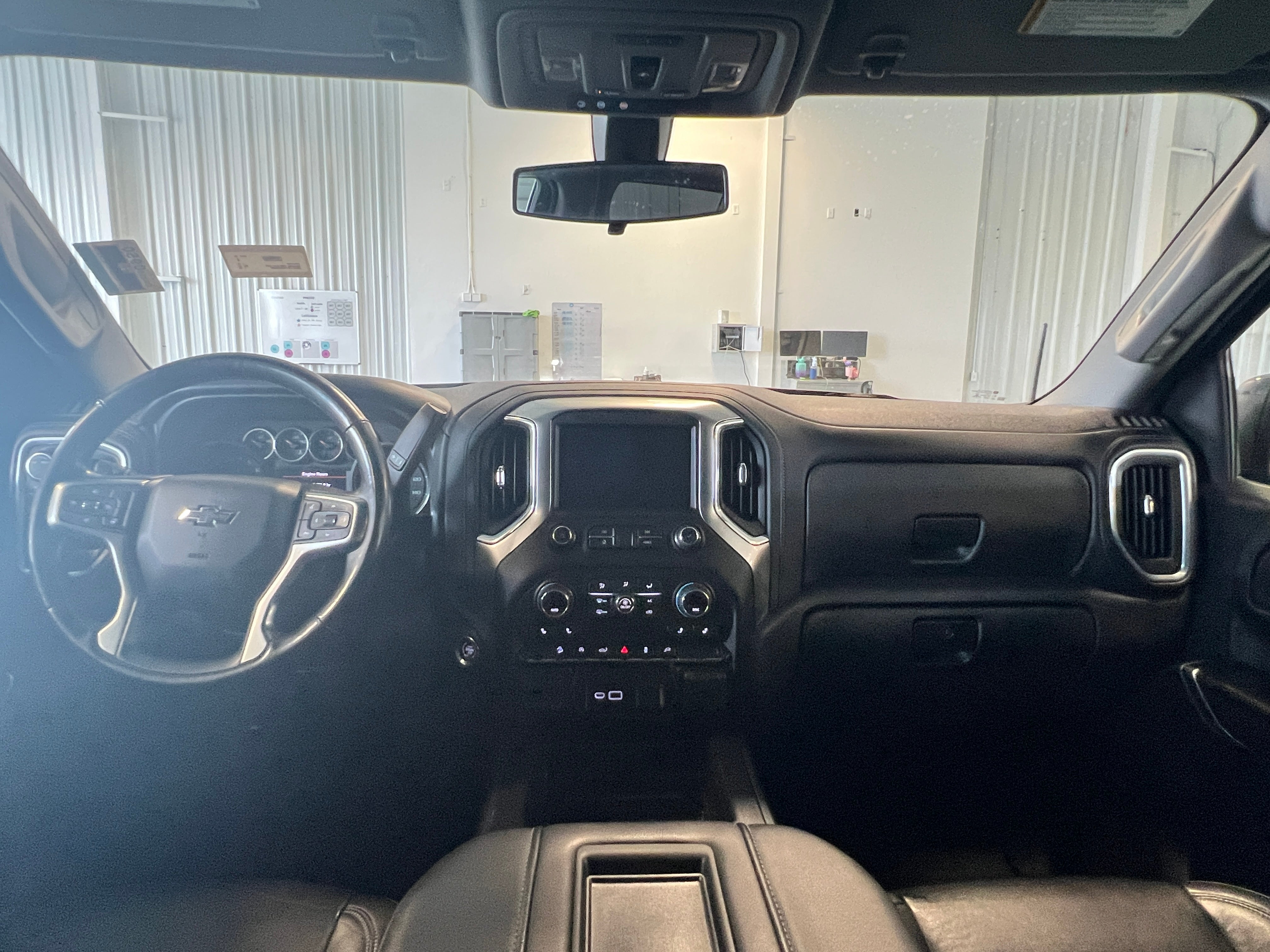 2020 Chevrolet Silverado 1500 RST 2