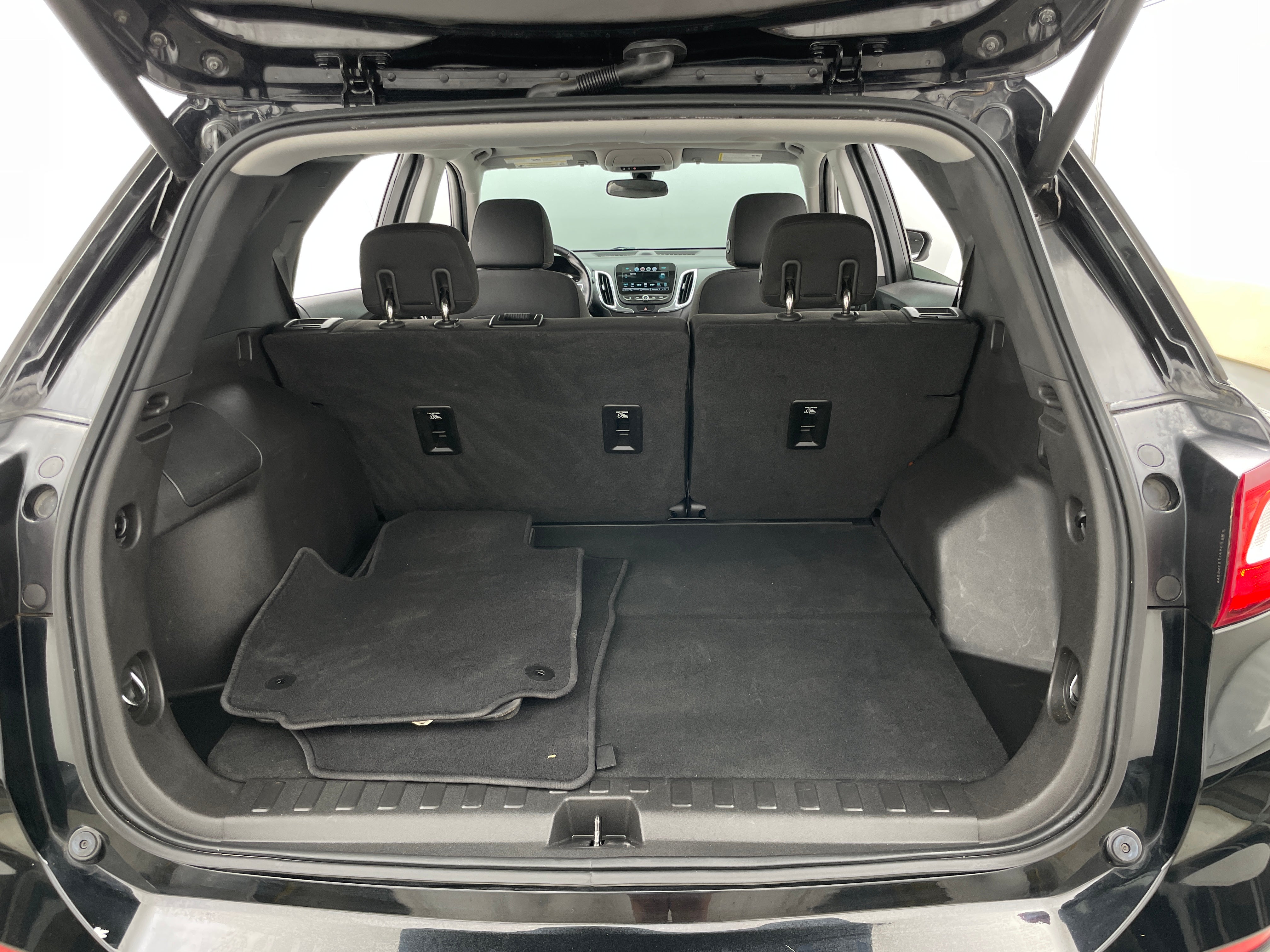 Thumbnail: 2018 Chevrolet Equinox - 7