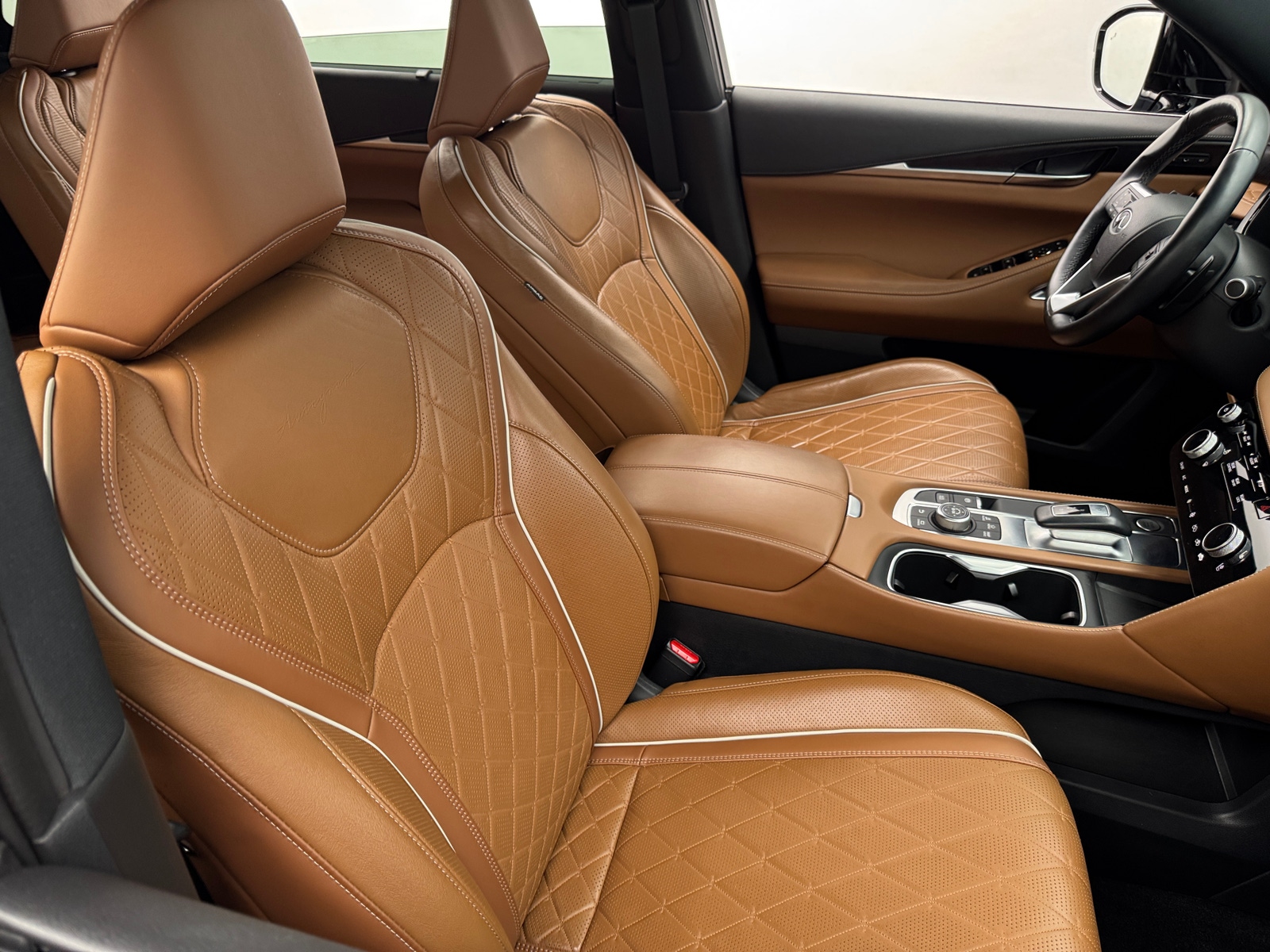 Thumbnail: 2023 INFINITI QX60 - 2