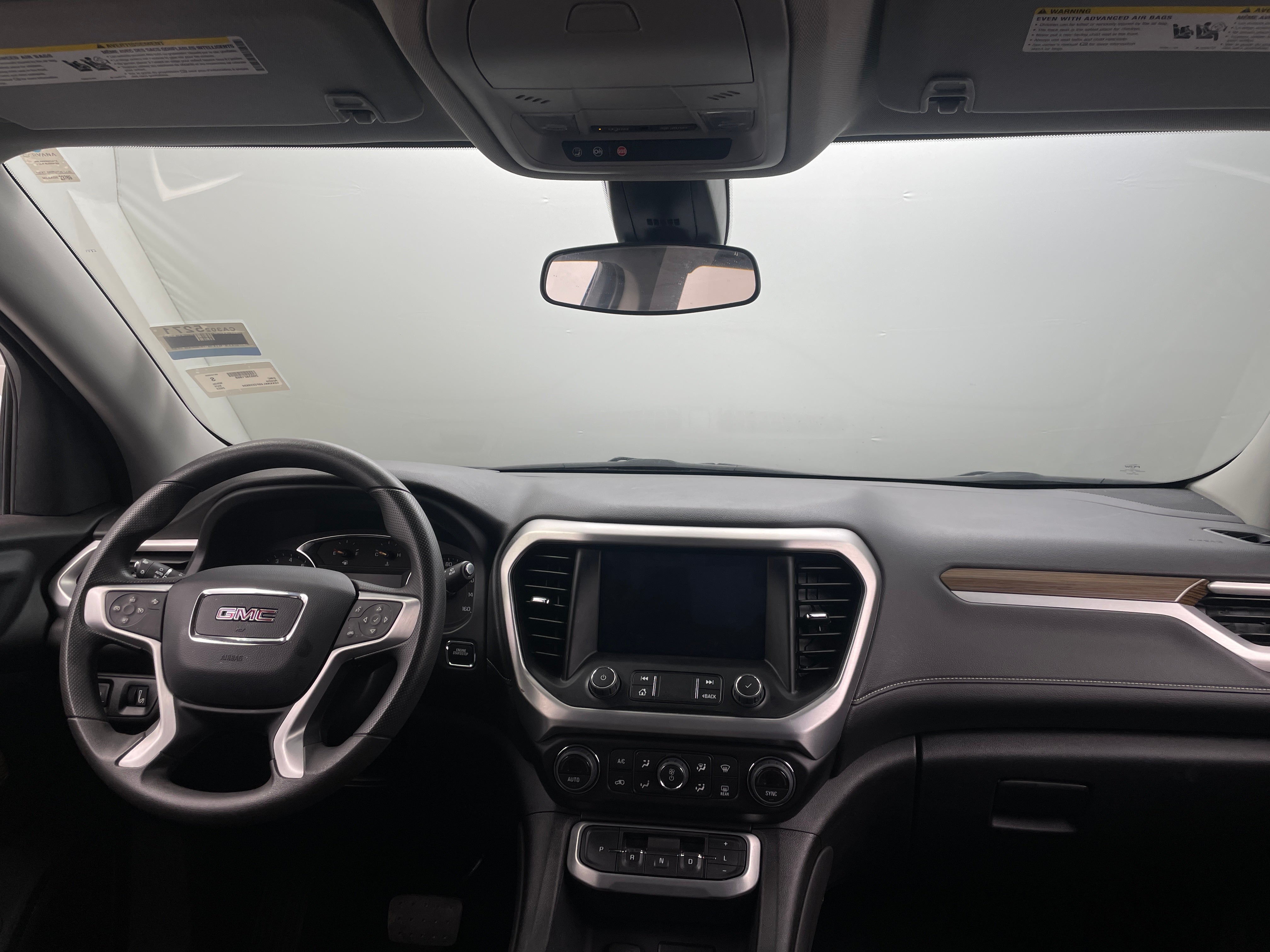 2023 GMC Acadia SLE 3