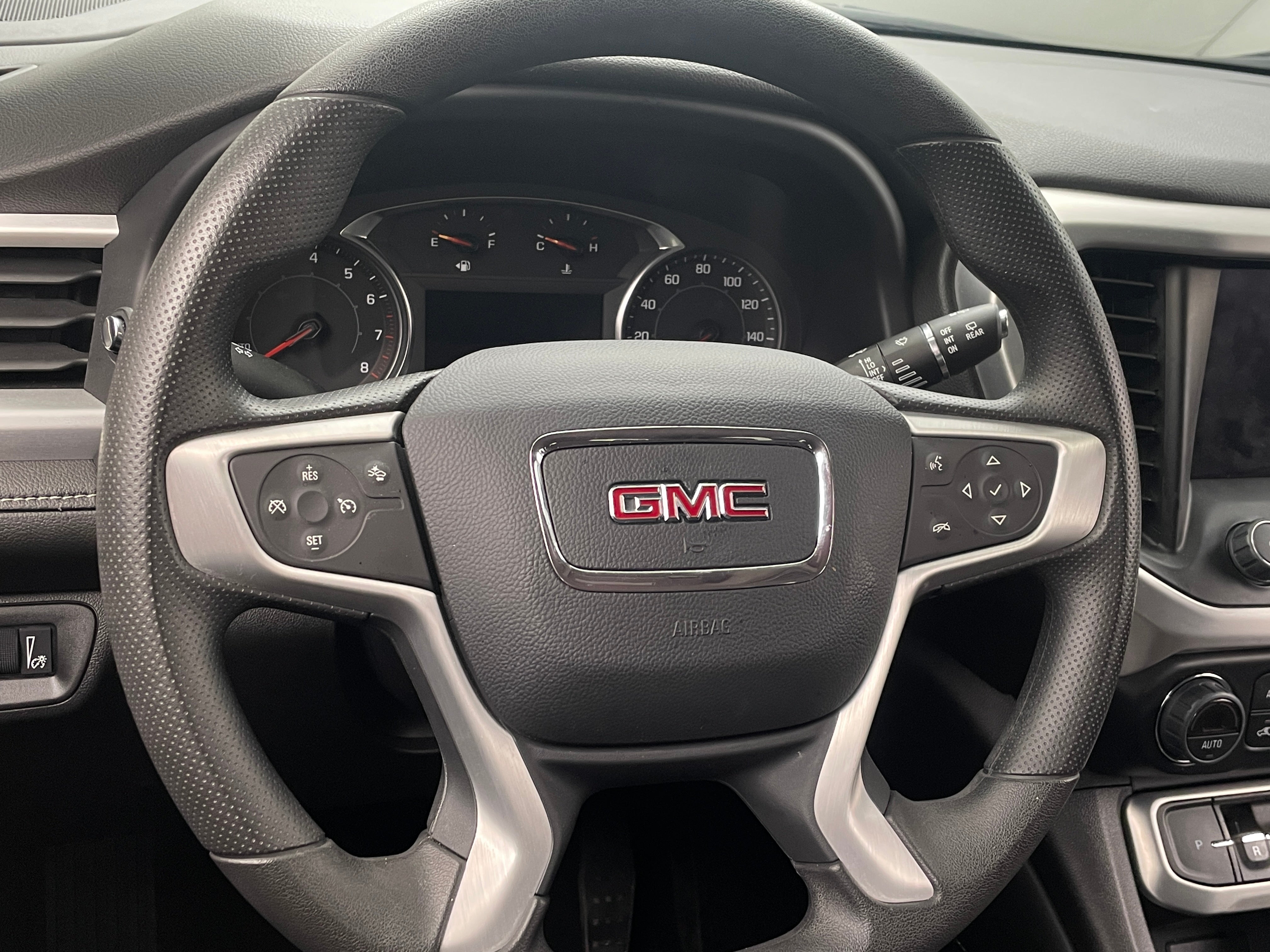 2023 GMC Acadia SLE 5