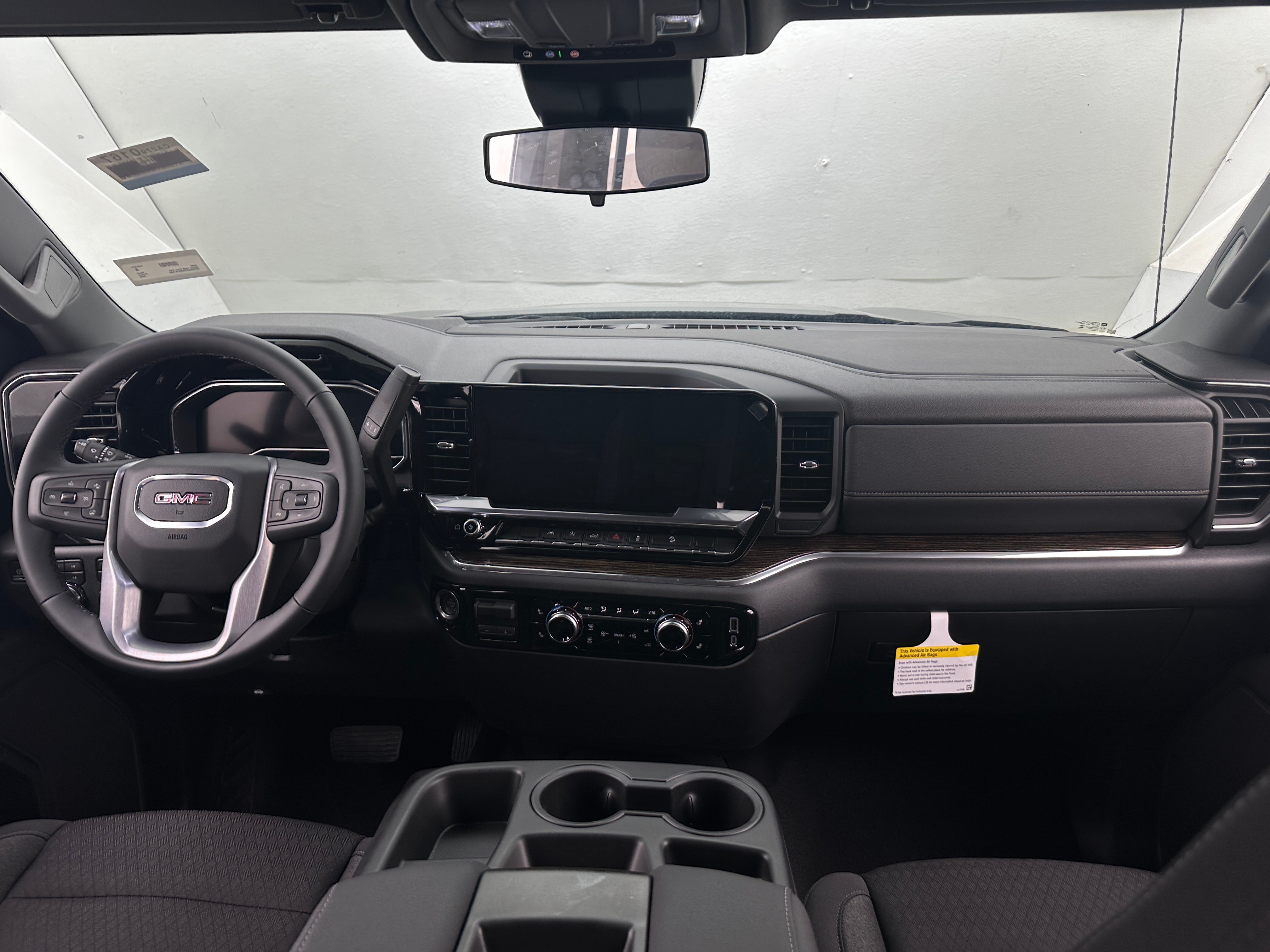 2024 GMC Sierra 1500 Elevation 3