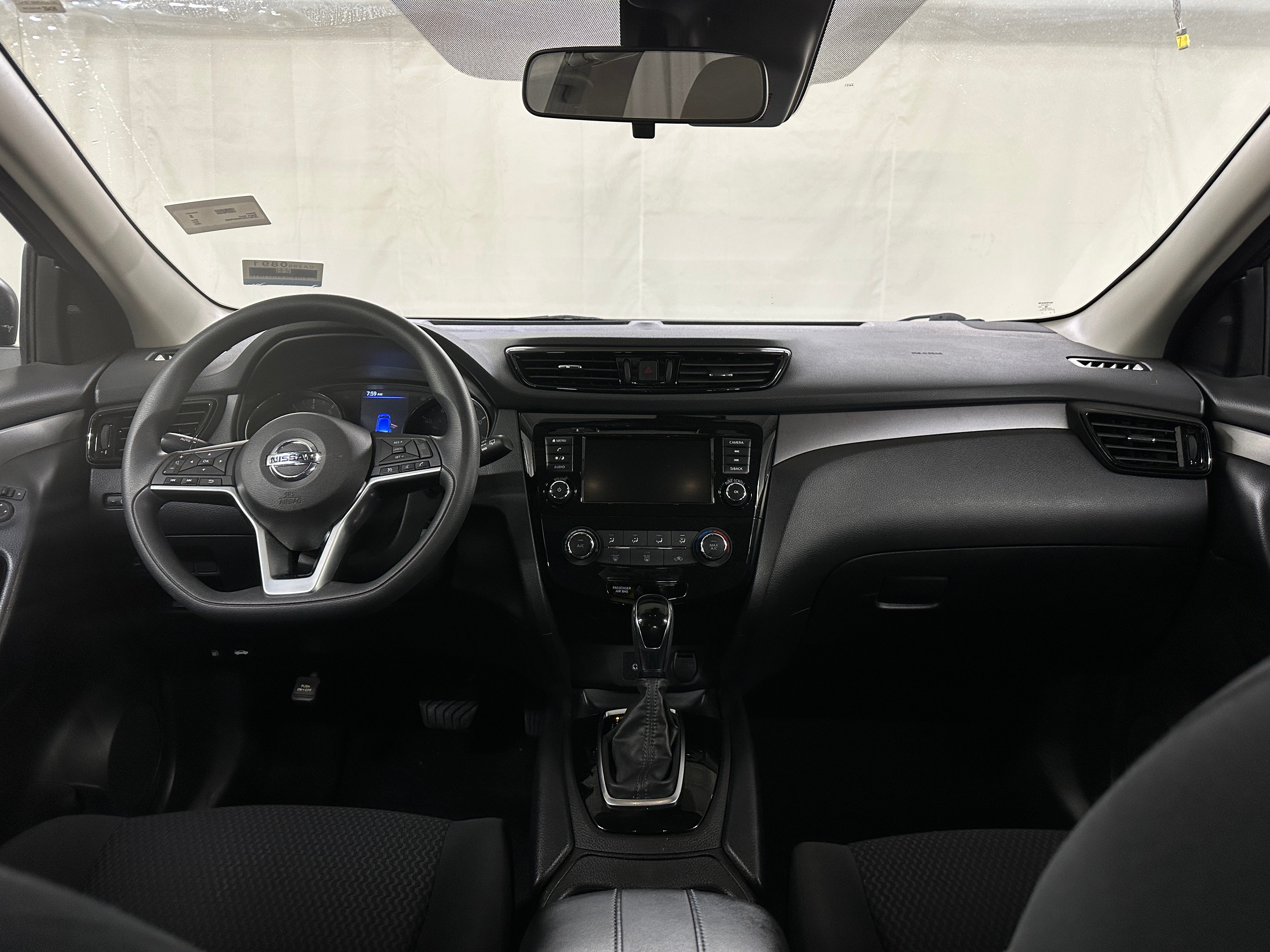 2022 Nissan Rogue Sport S 3