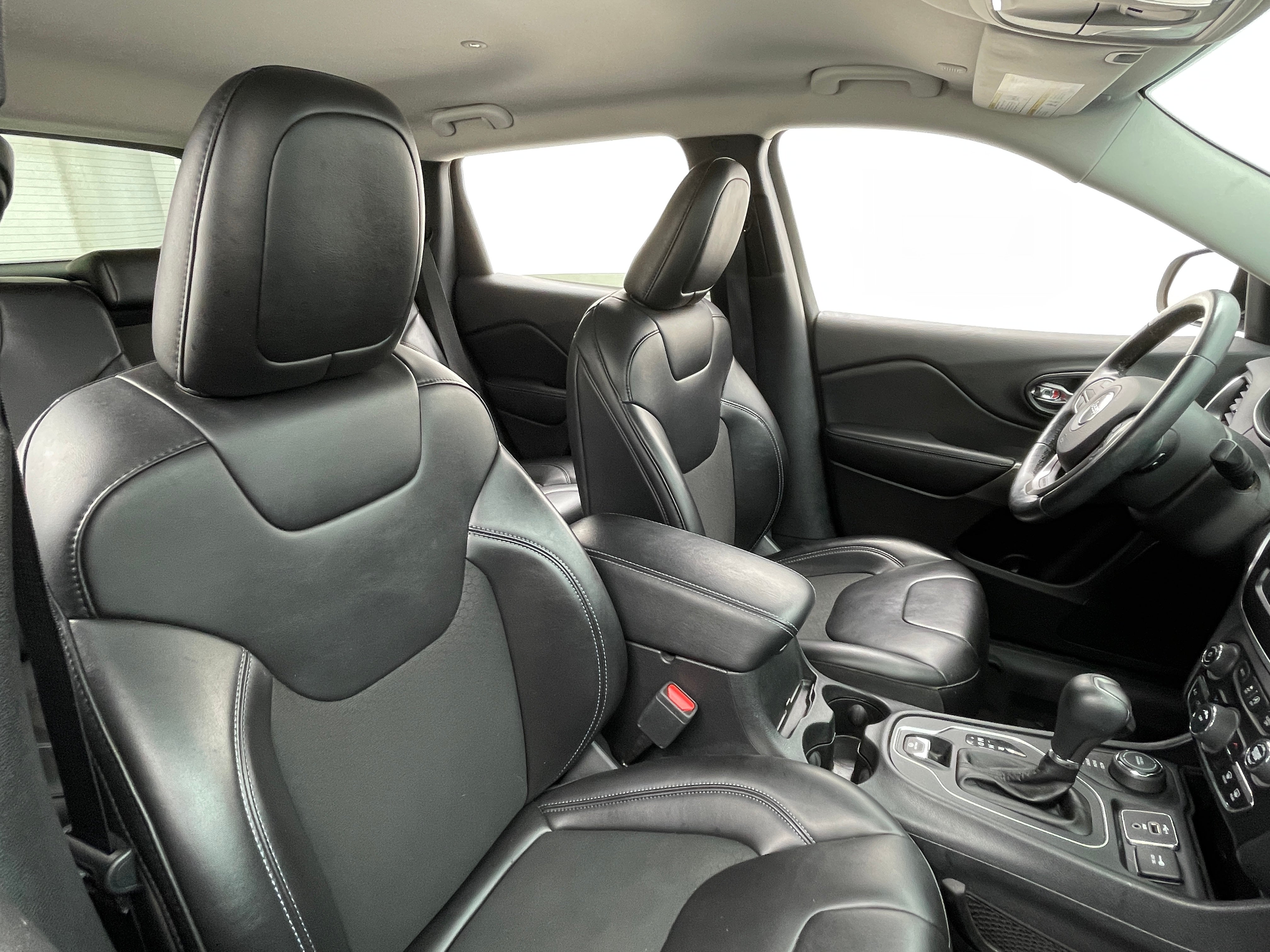 2020 Jeep Cherokee Latitude 2