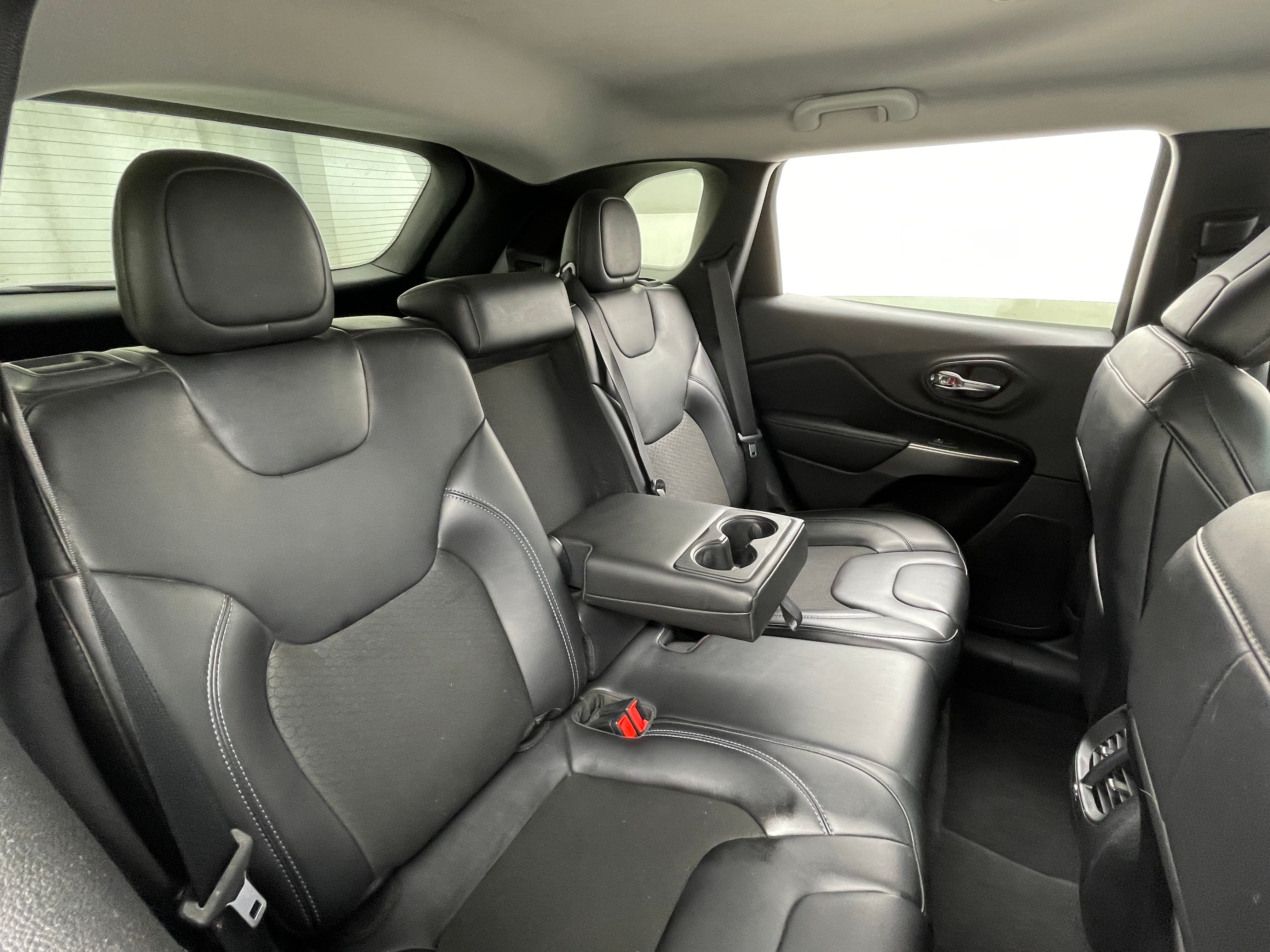 2020 Jeep Cherokee Latitude 6