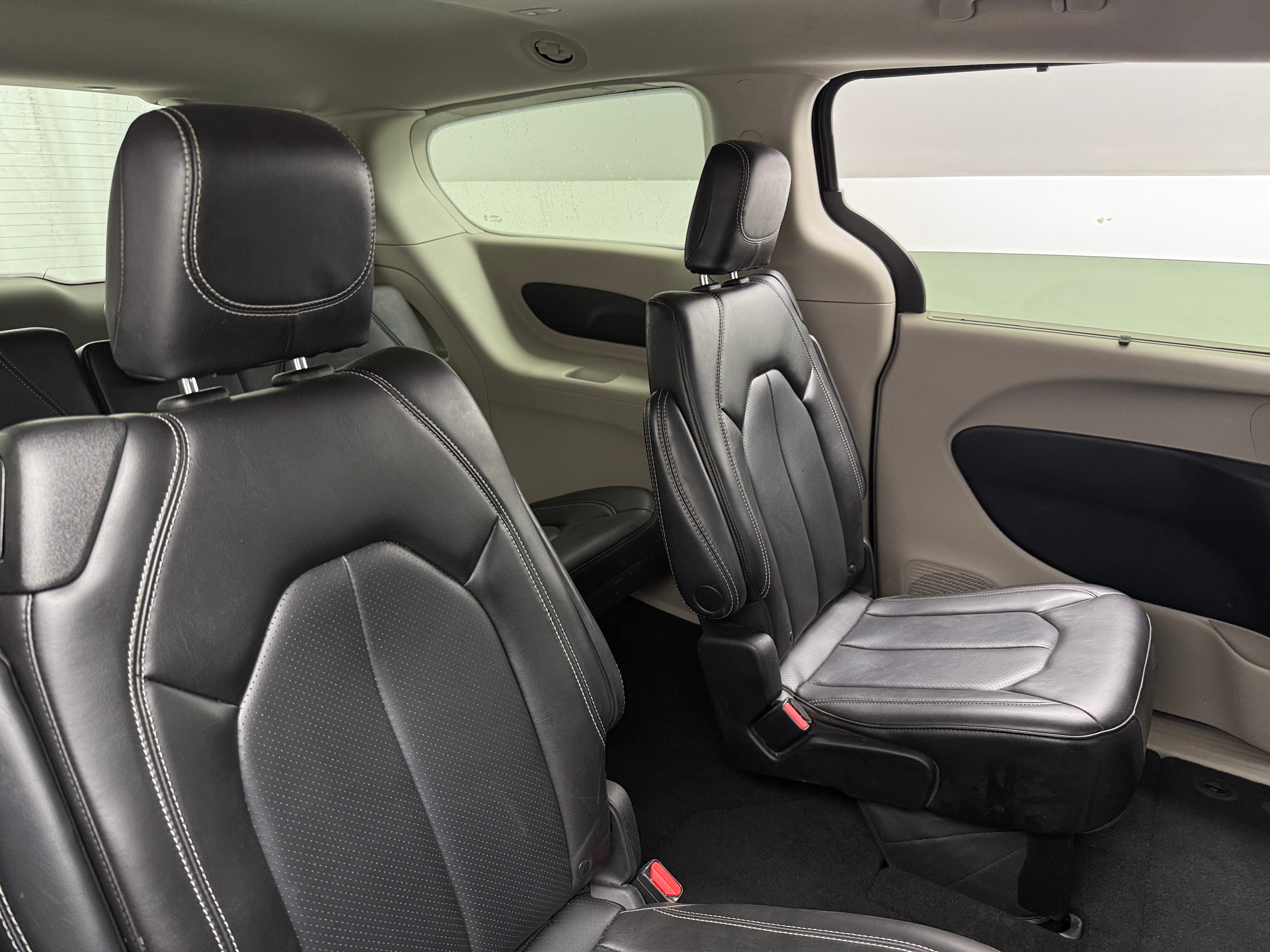 2023 Chrysler Pacifica Touring L 5