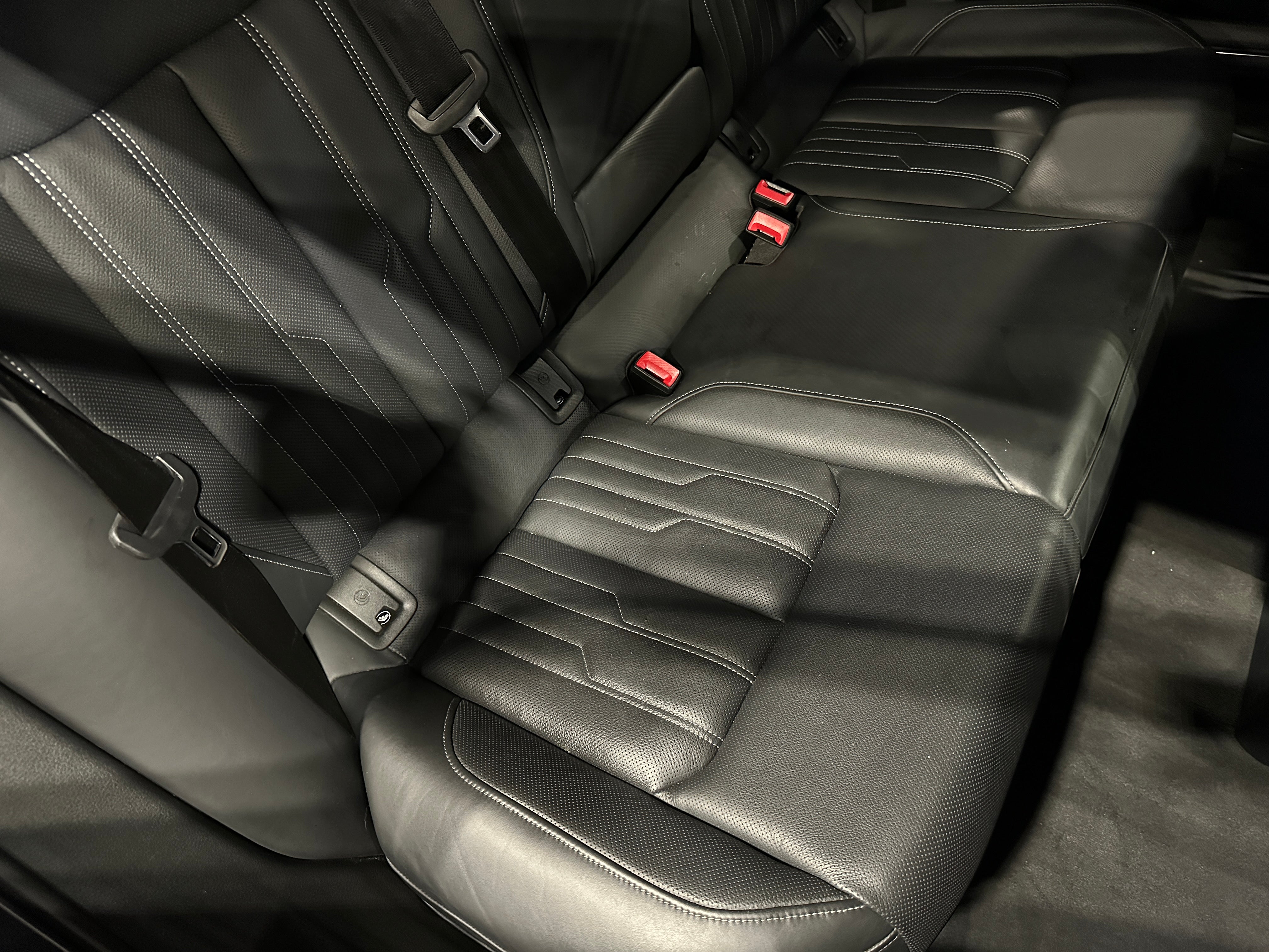 2021 Audi e-tron S Prestige 5
