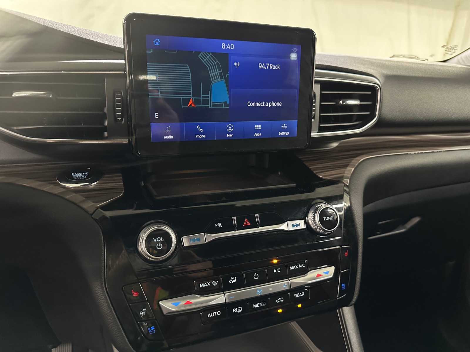 Thumbnail: 2024 Ford Explorer - 3