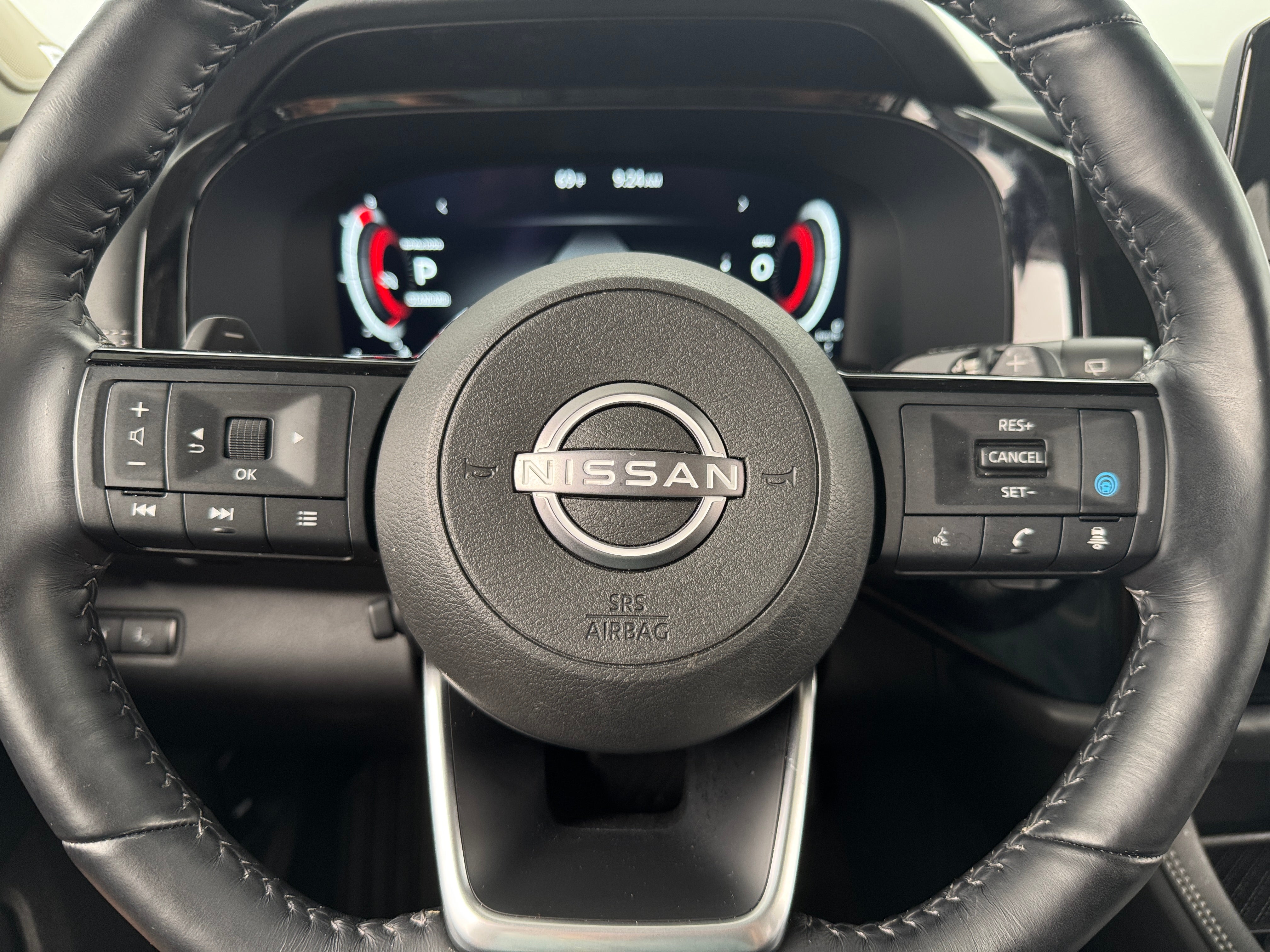 2024 Nissan Pathfinder Platinum 4
