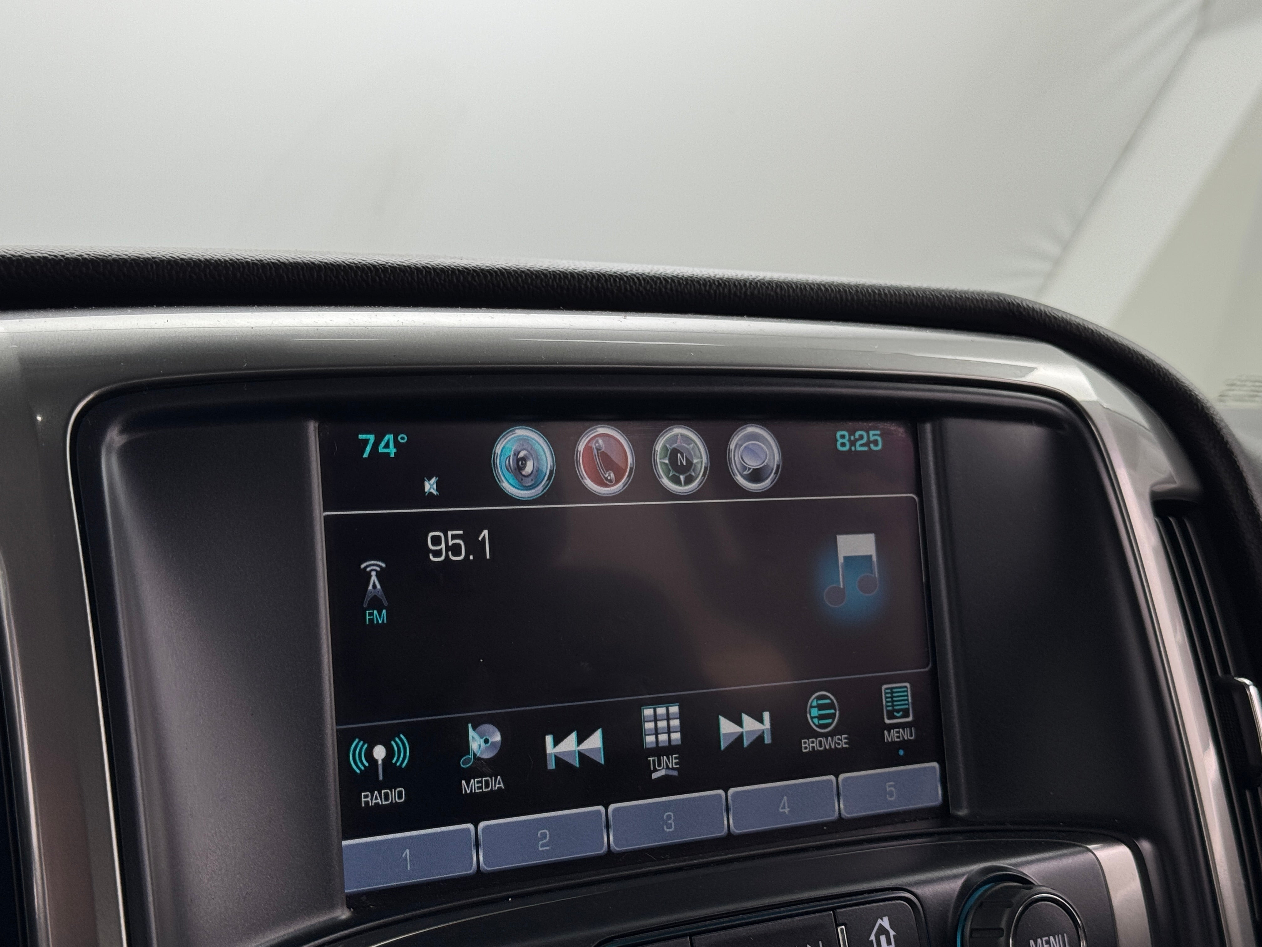 2017 Chevrolet Silverado 1500 LT Z71 4