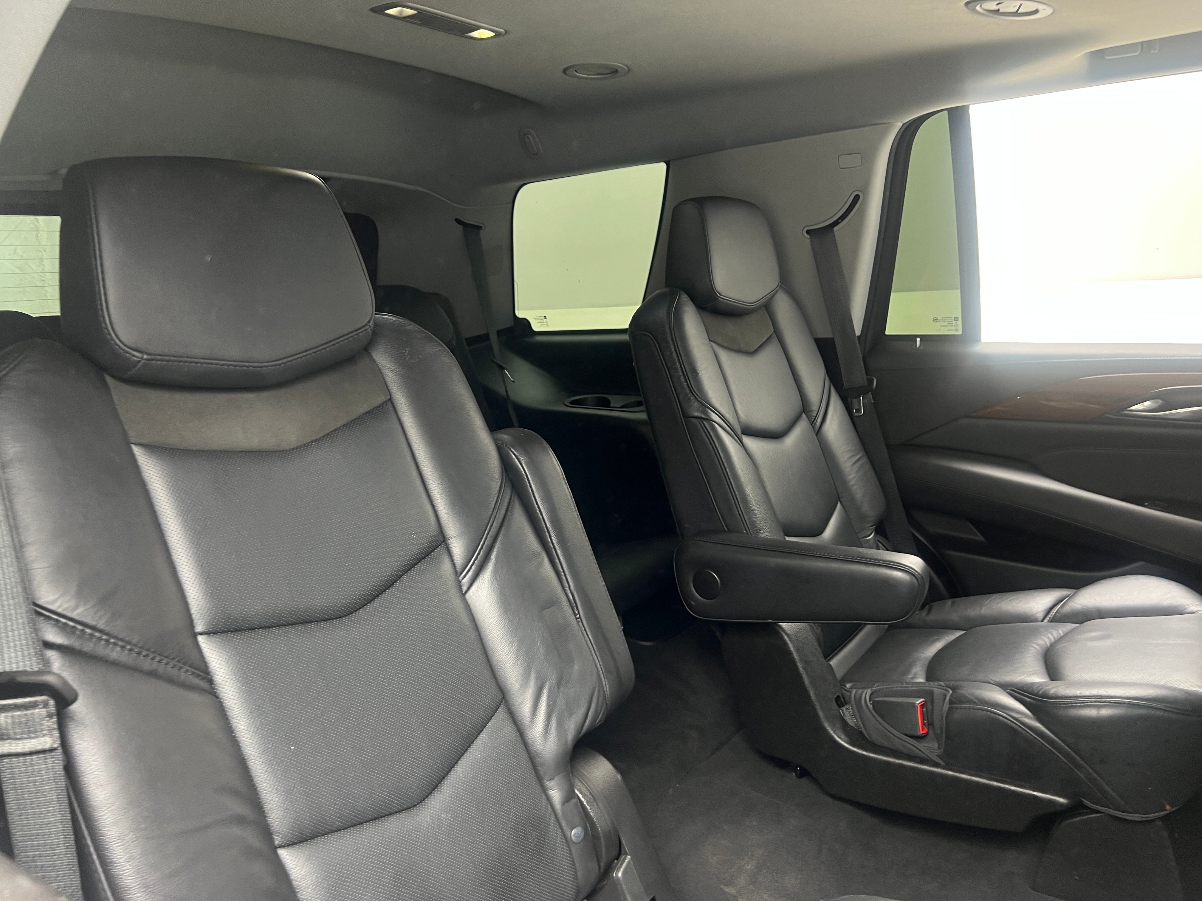 2018 Cadillac Escalade Luxury 5