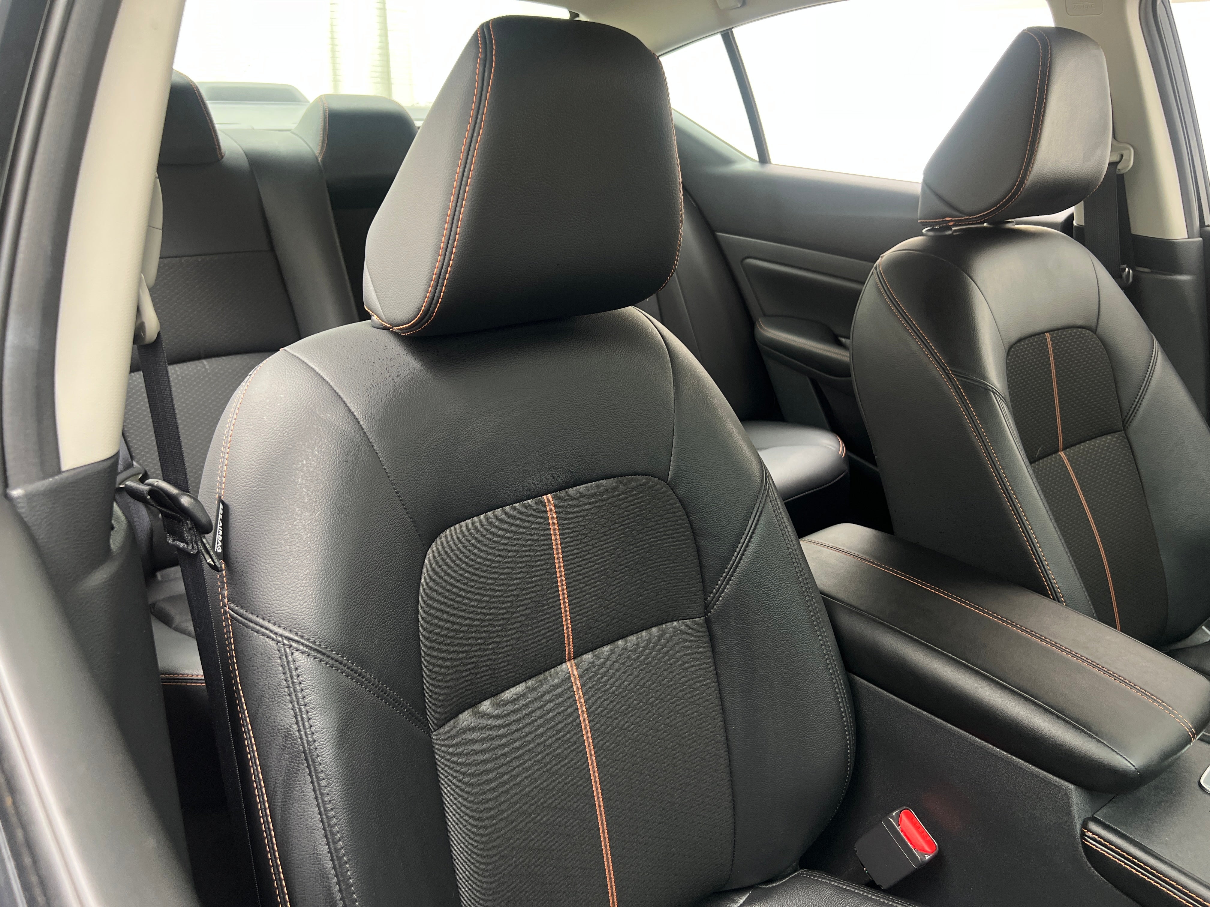 2022 Nissan Altima SR 2