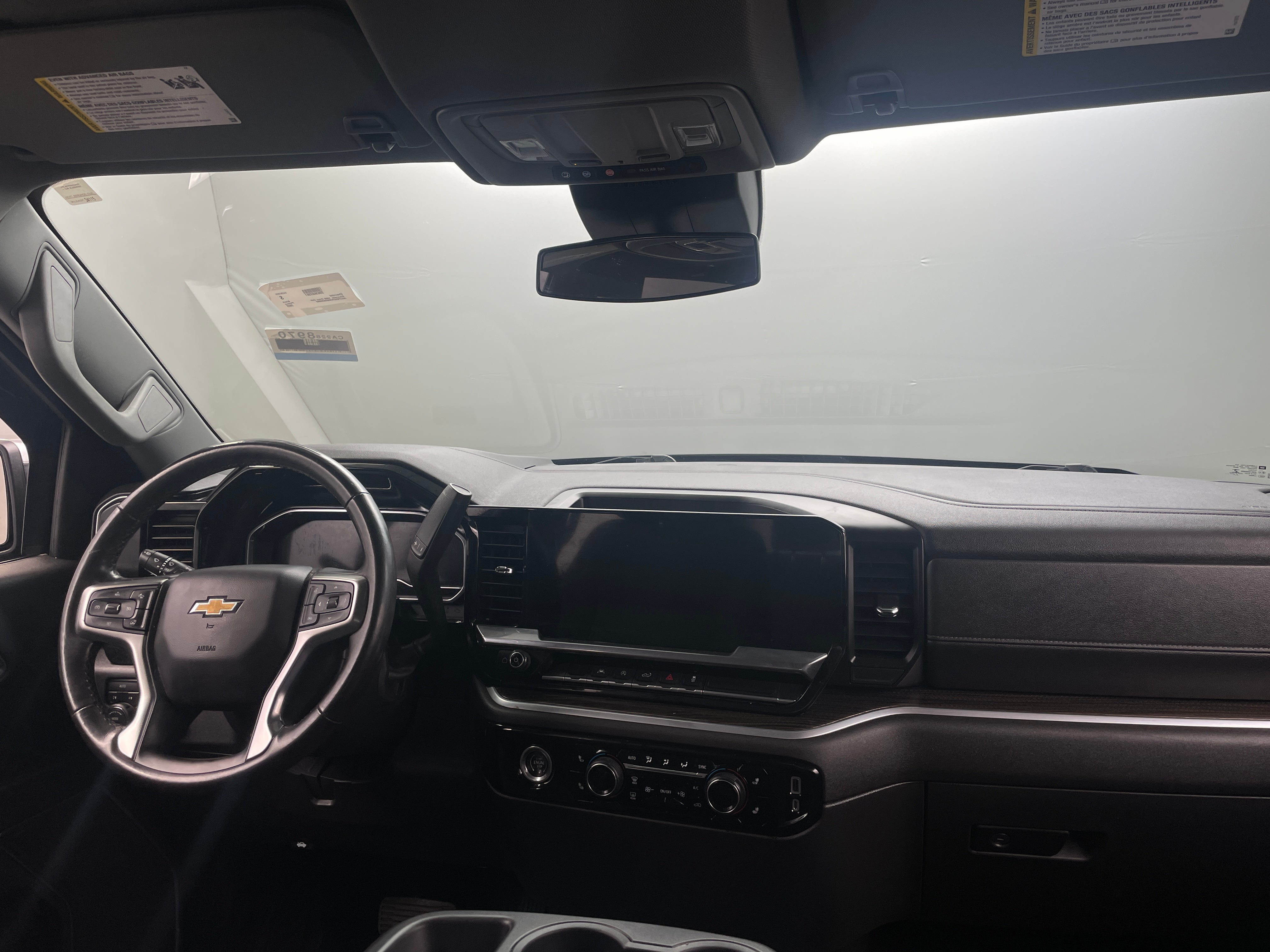 2022 Chevrolet Silverado 1500 LT 3