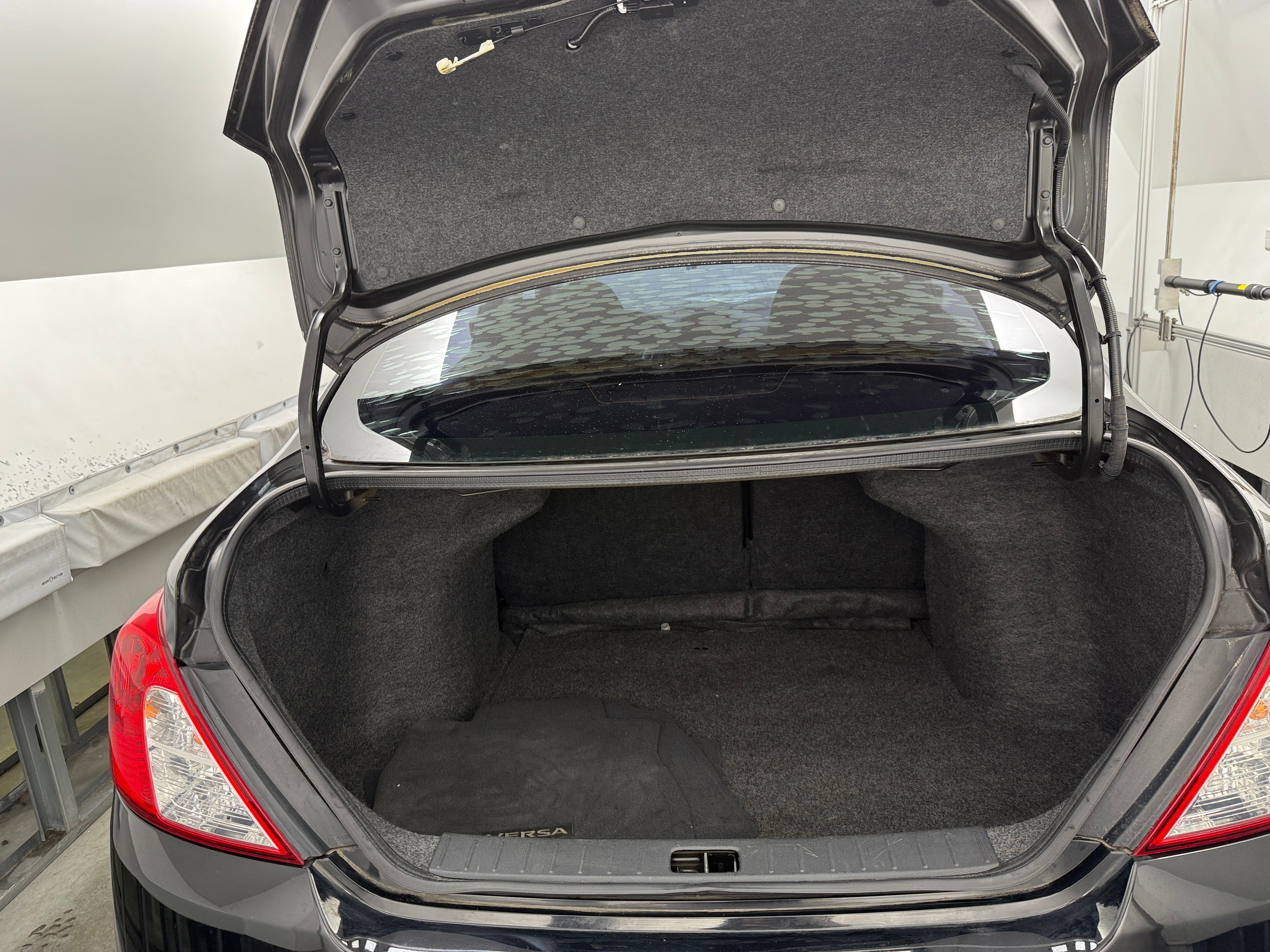2016 Nissan Versa SV 7