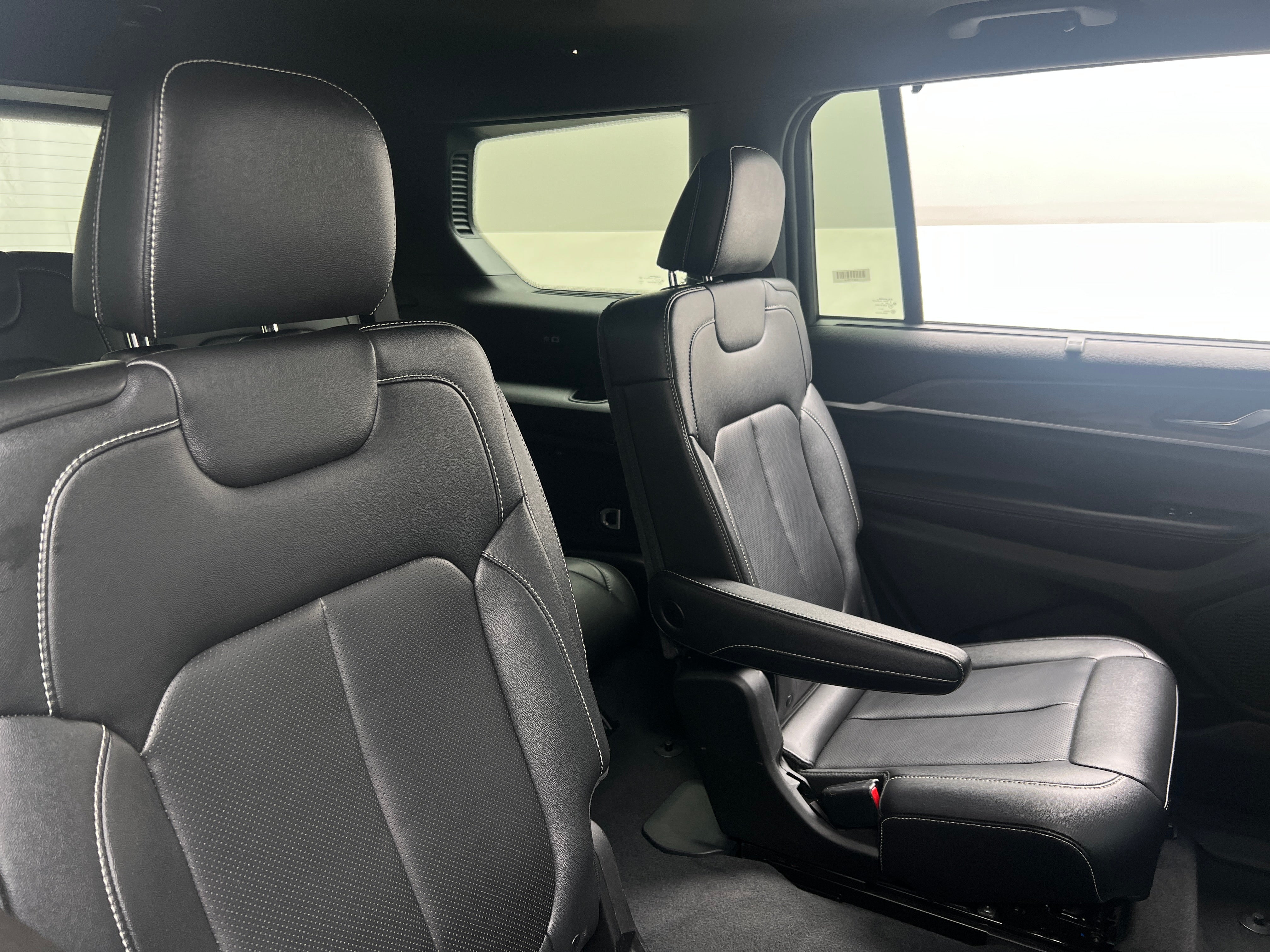 Thumbnail: 2024 Jeep Grand Cherokee L - 5