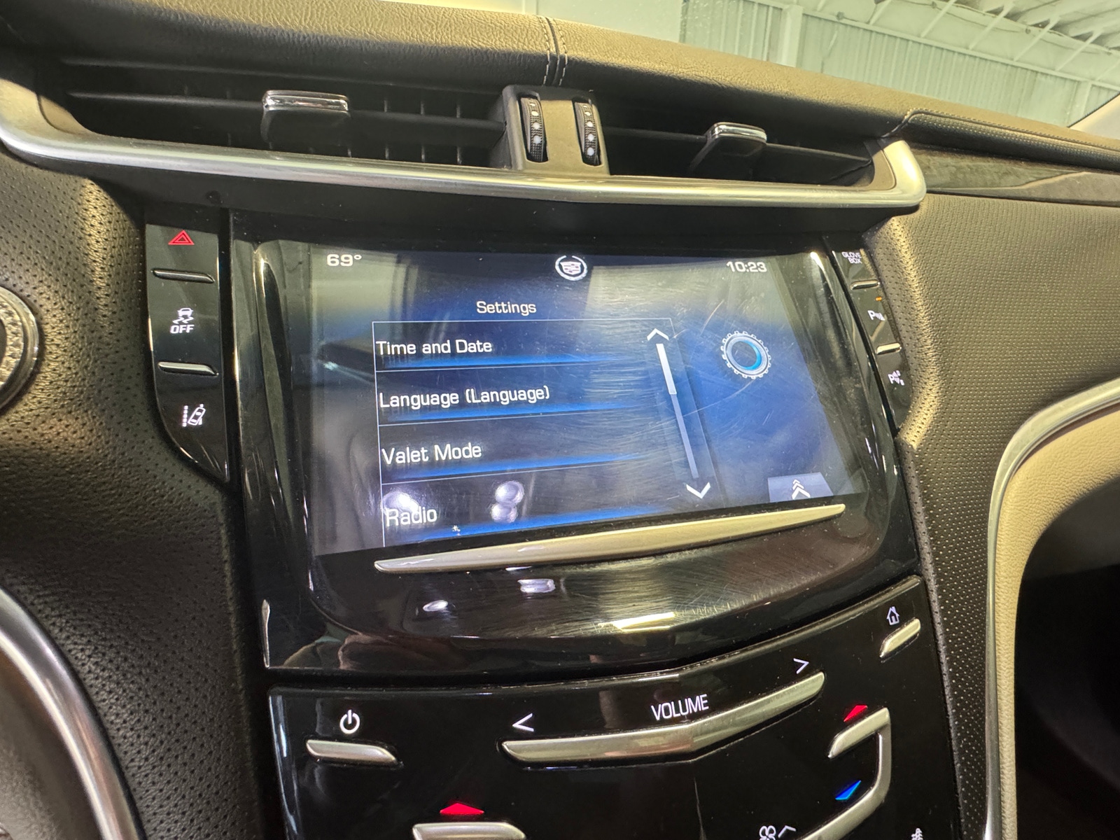 Thumbnail: 2014 Cadillac XTS - 3