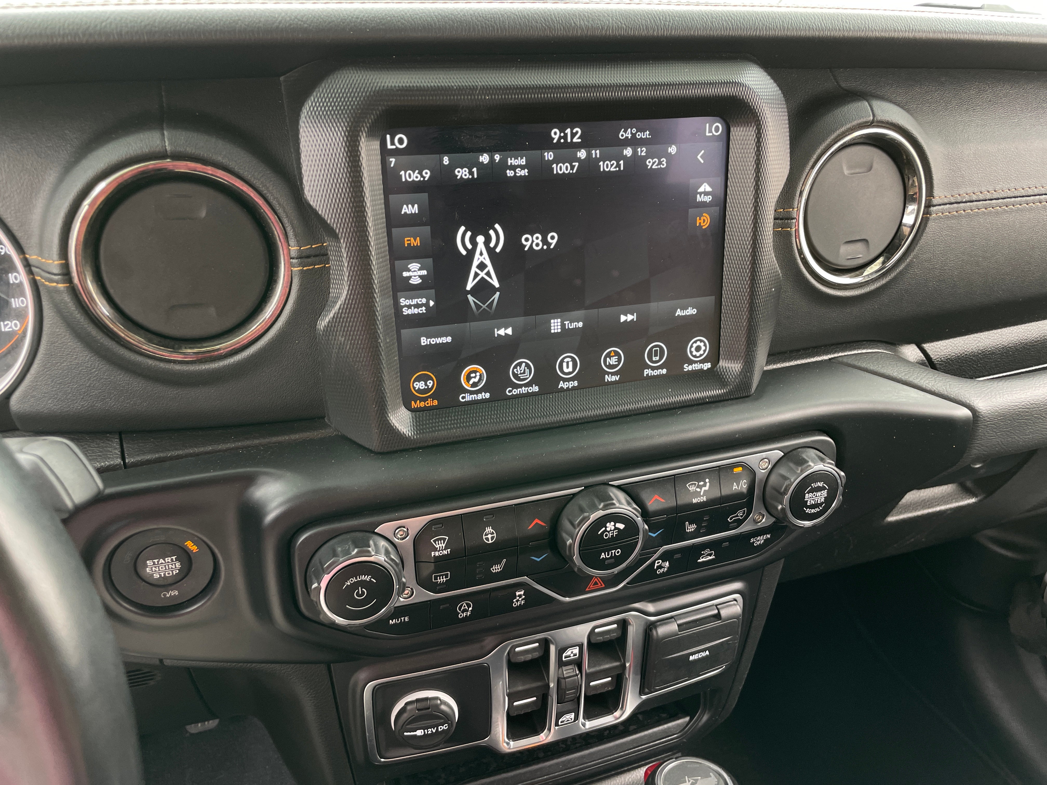 2022 Jeep Wrangler Unlimited Altitude 3