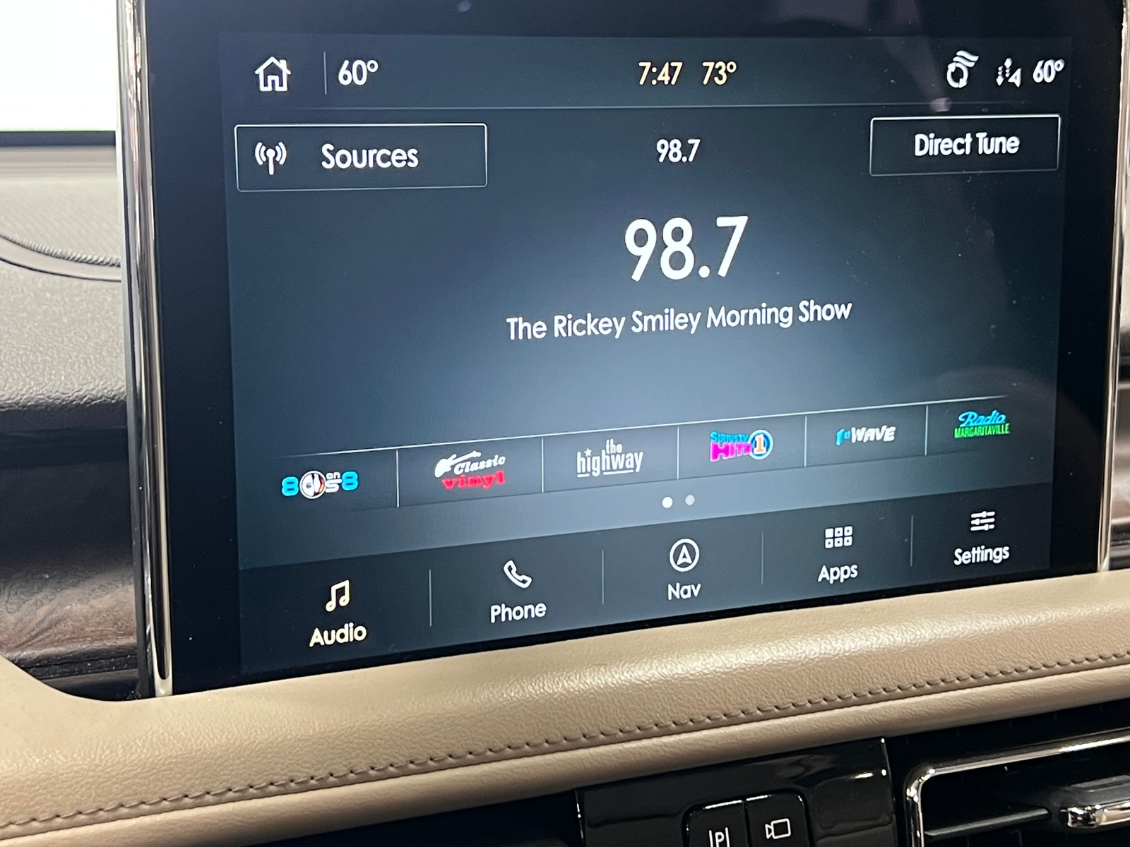Thumbnail: 2021 Lincoln Aviator - 4
