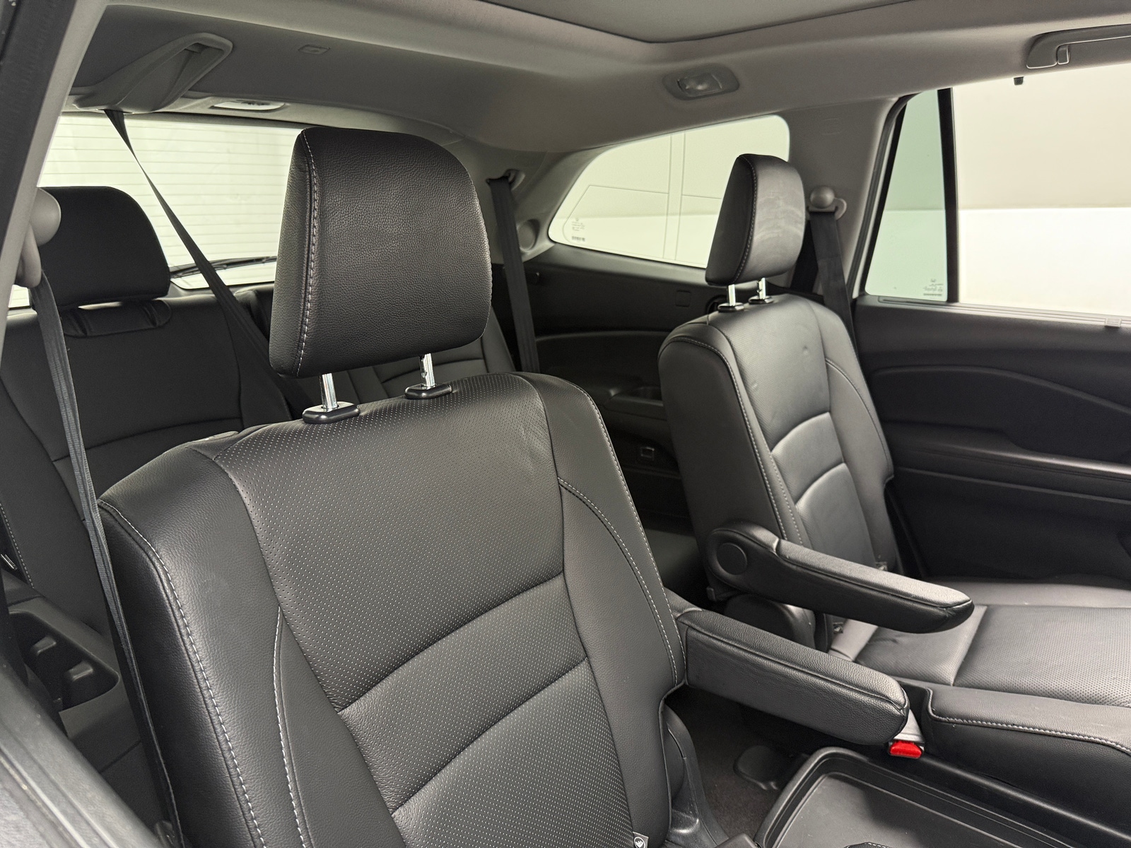 Thumbnail: 2017 Honda Pilot - 5